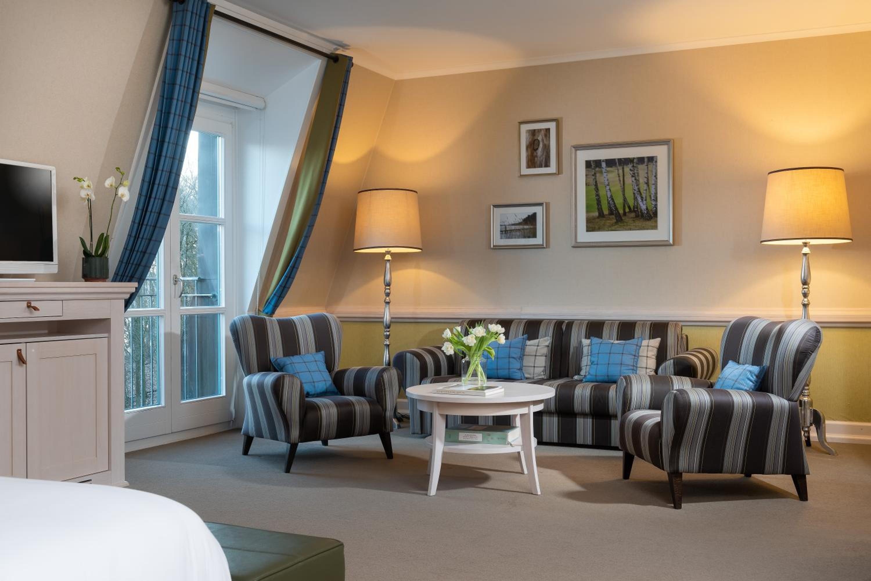 Junior Suite with Garden View photo 3