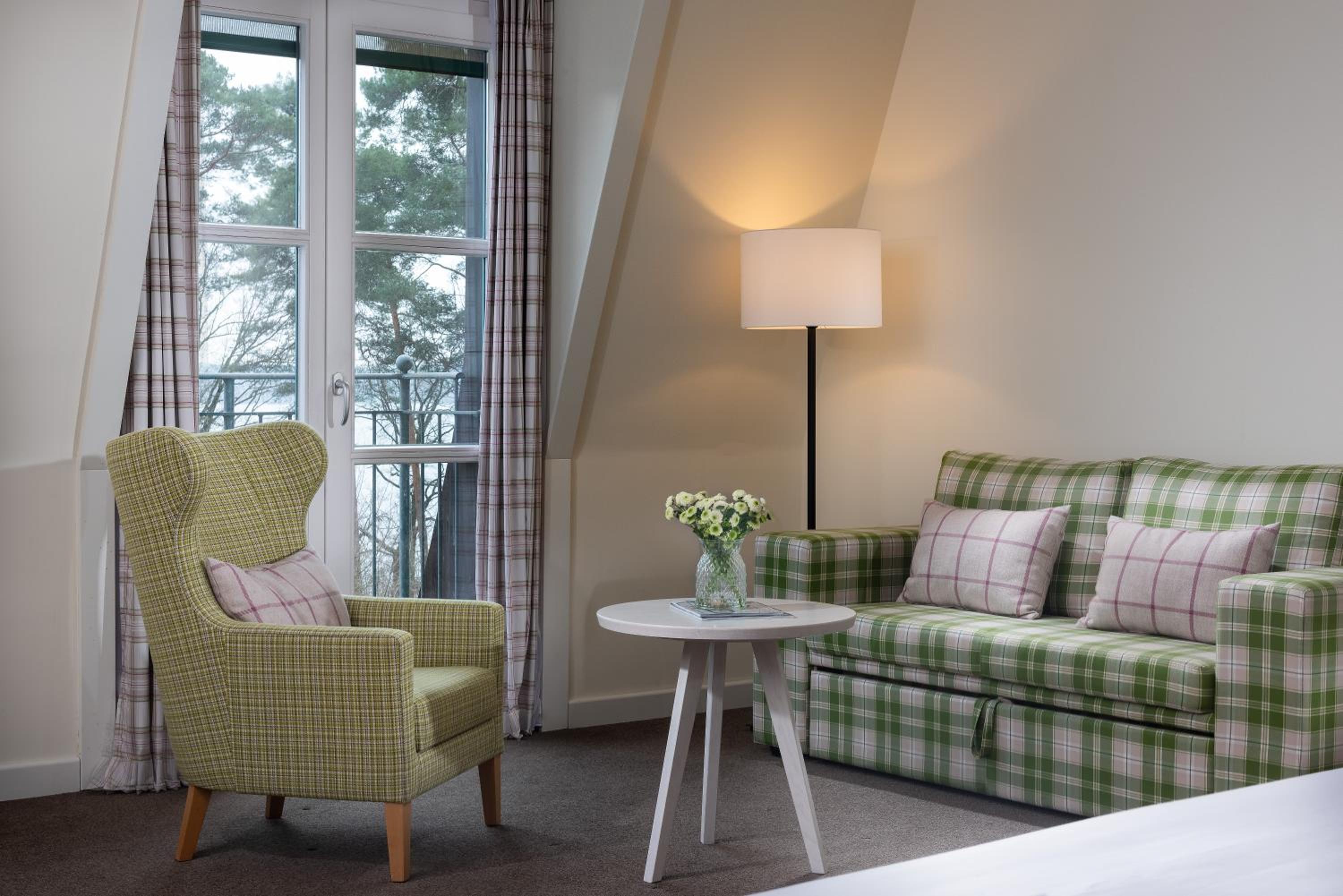 Junior Suite Lakeside photo 3