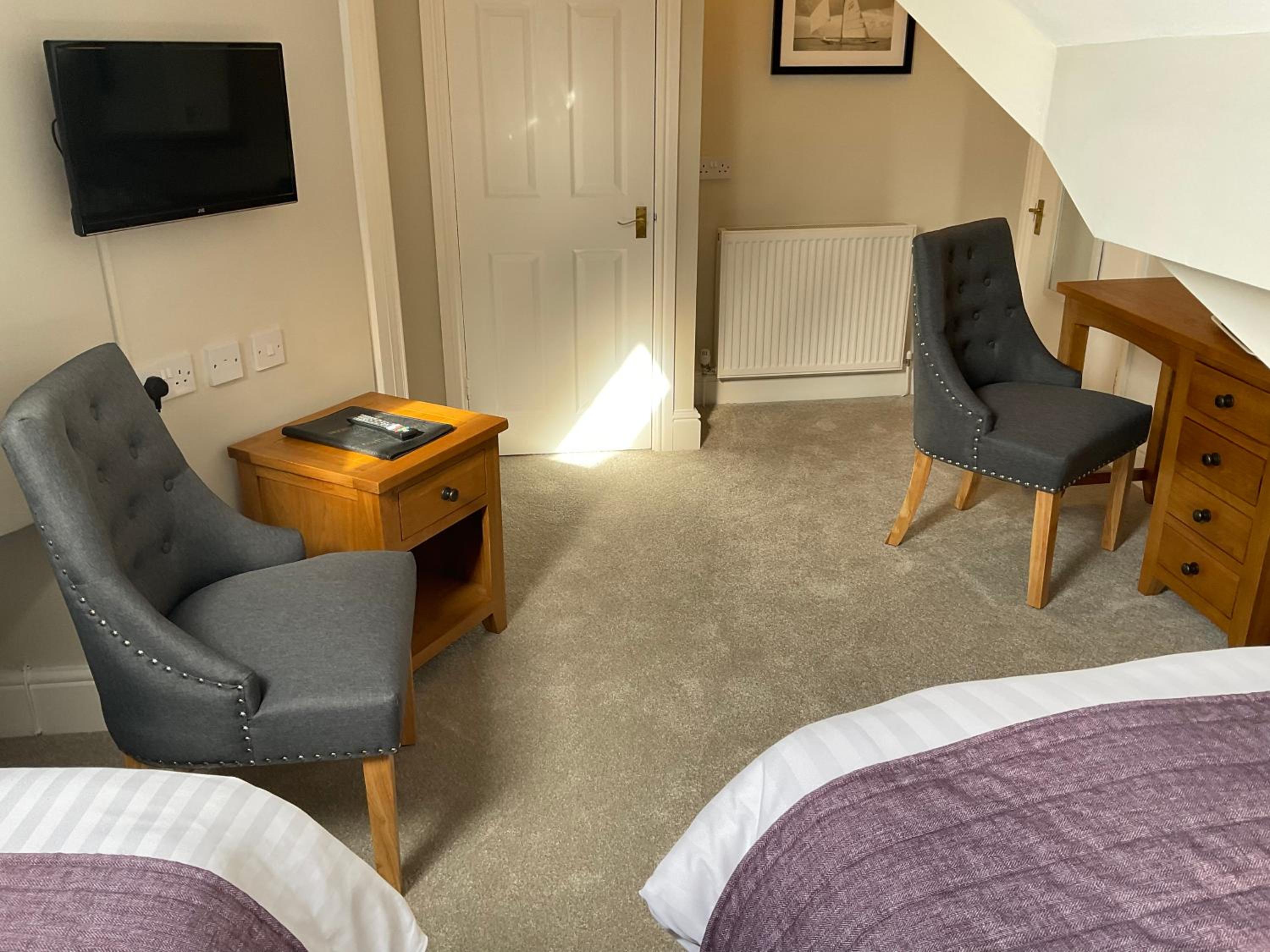 Twin Room - Second Floor photo 3