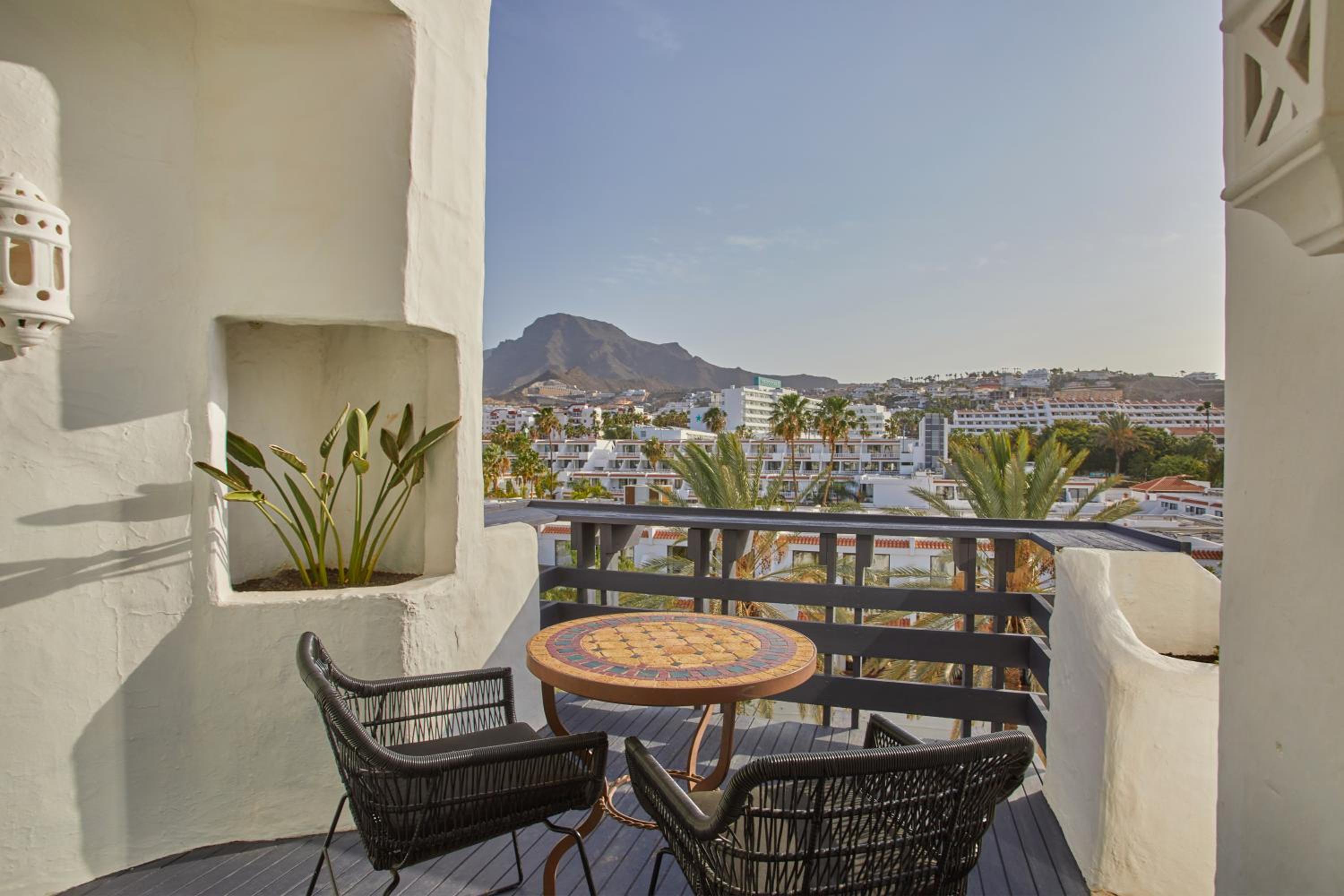 Preferred Club Suite - Photo 5