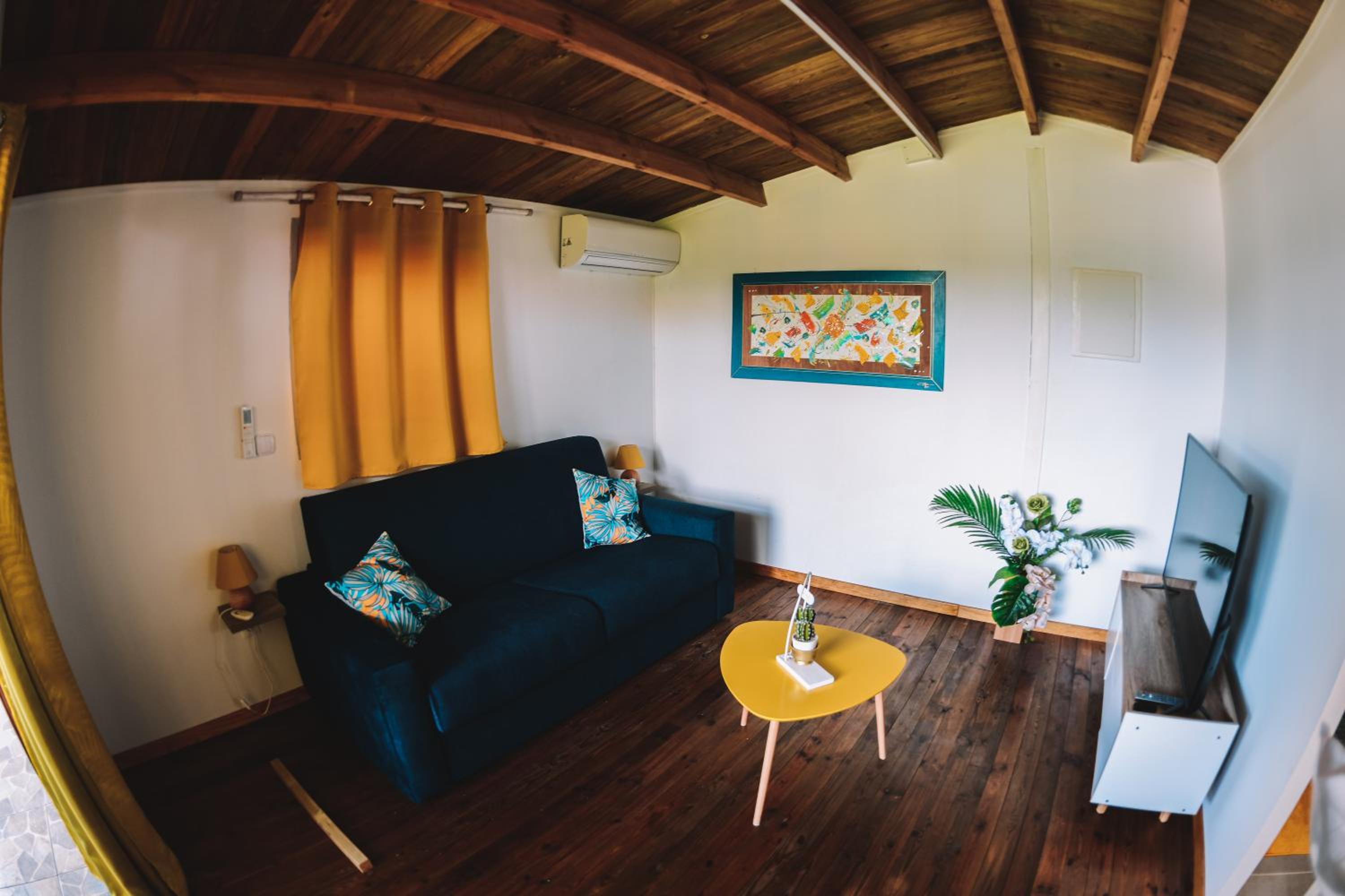 Deluxe Bungalow With Garden View photo 1