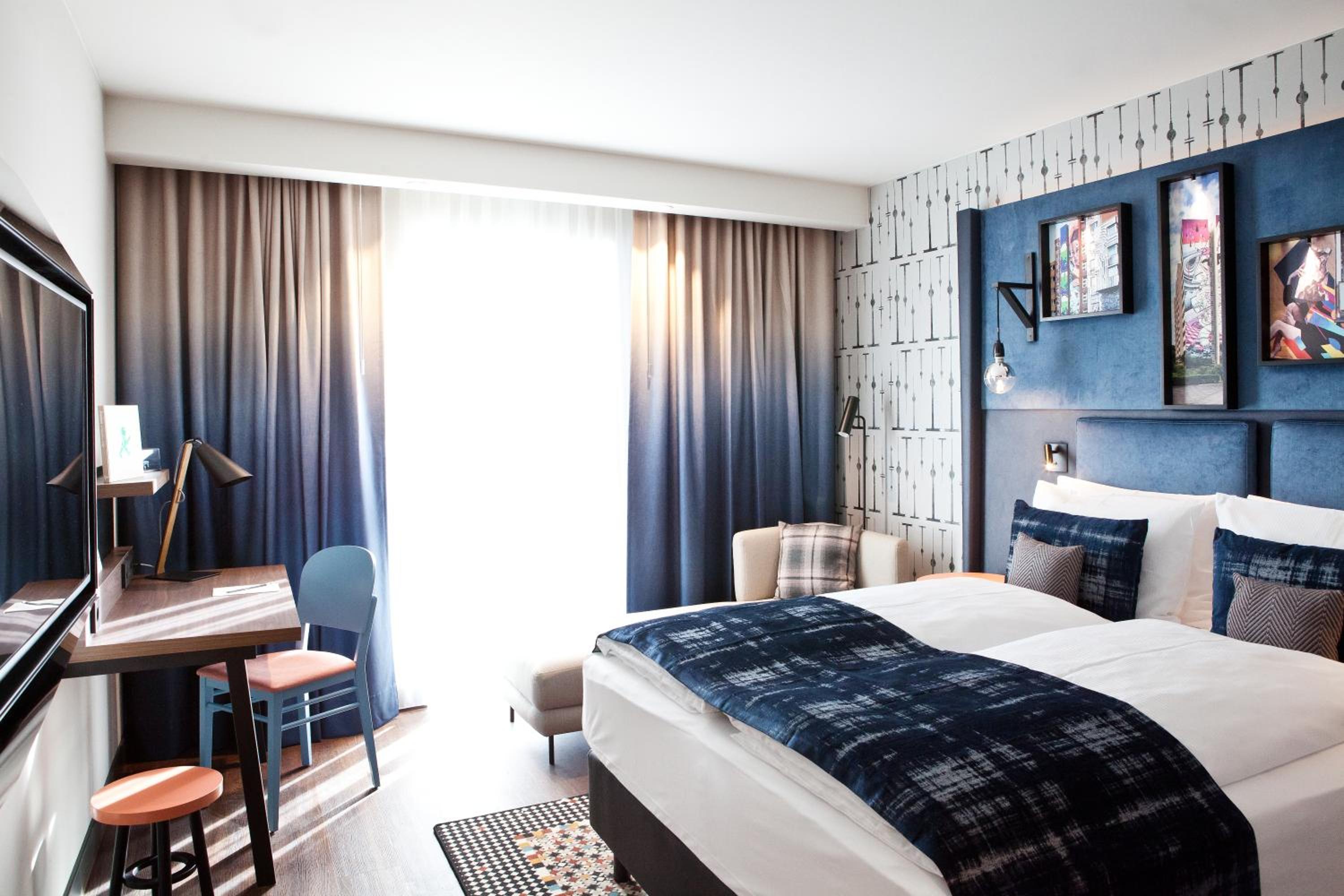 Standard Queen Room