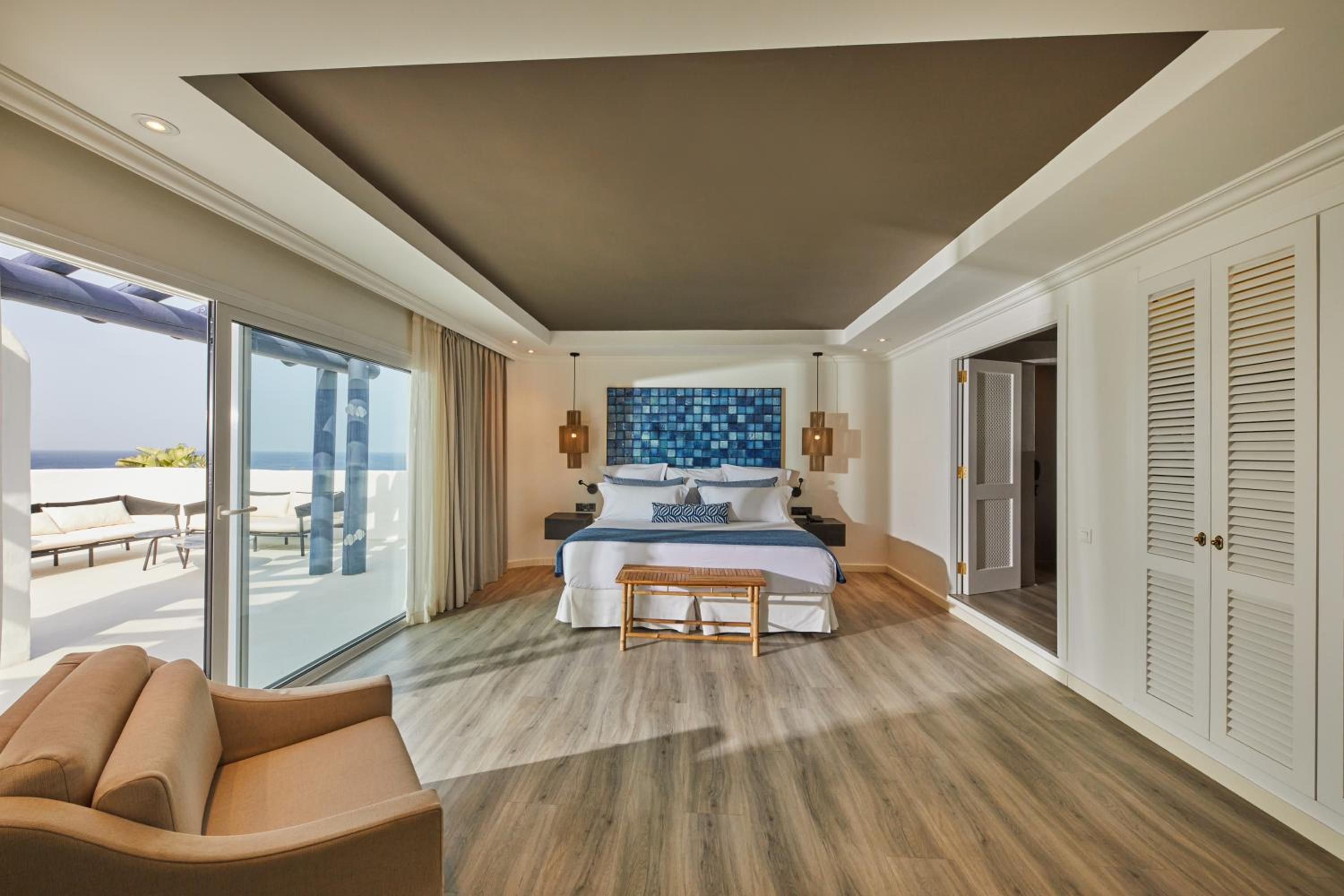 Preferred Club Suite with Ocean View - Photo 1