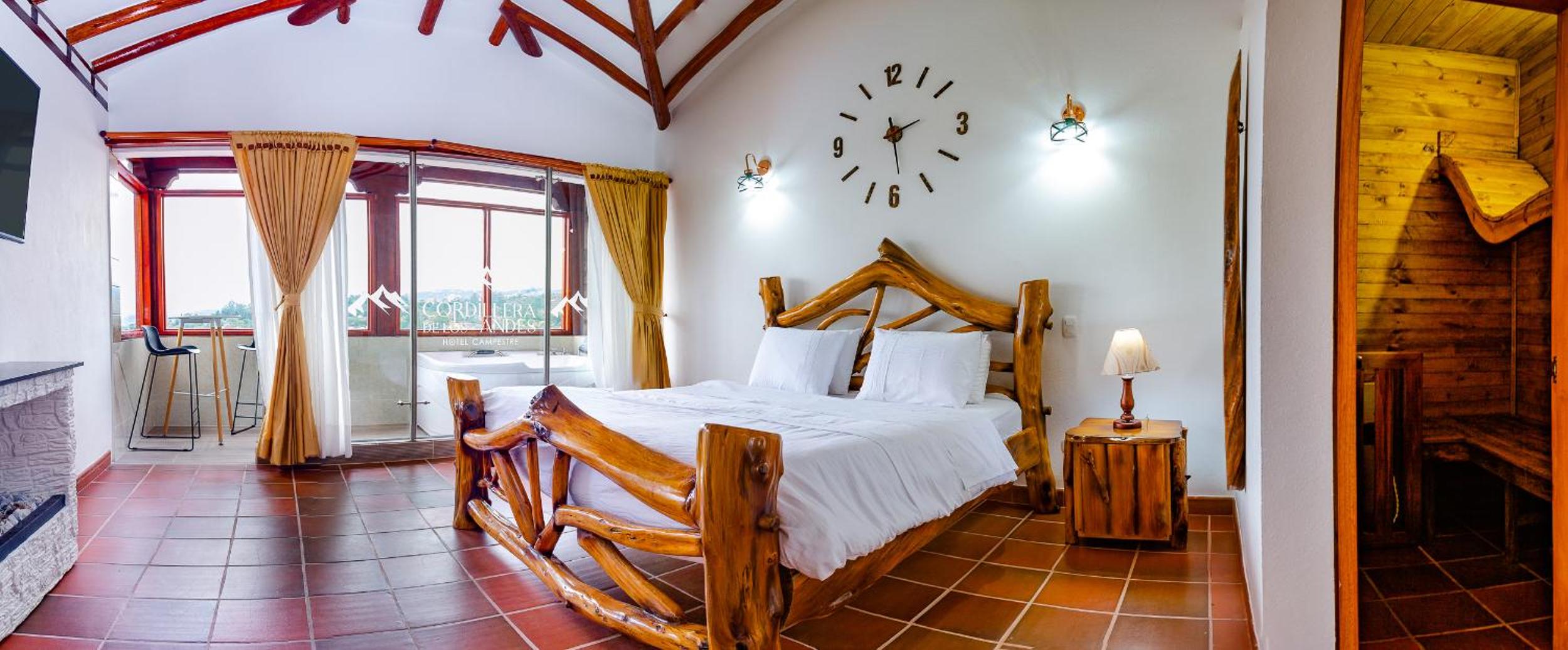 Deluxe King Suite