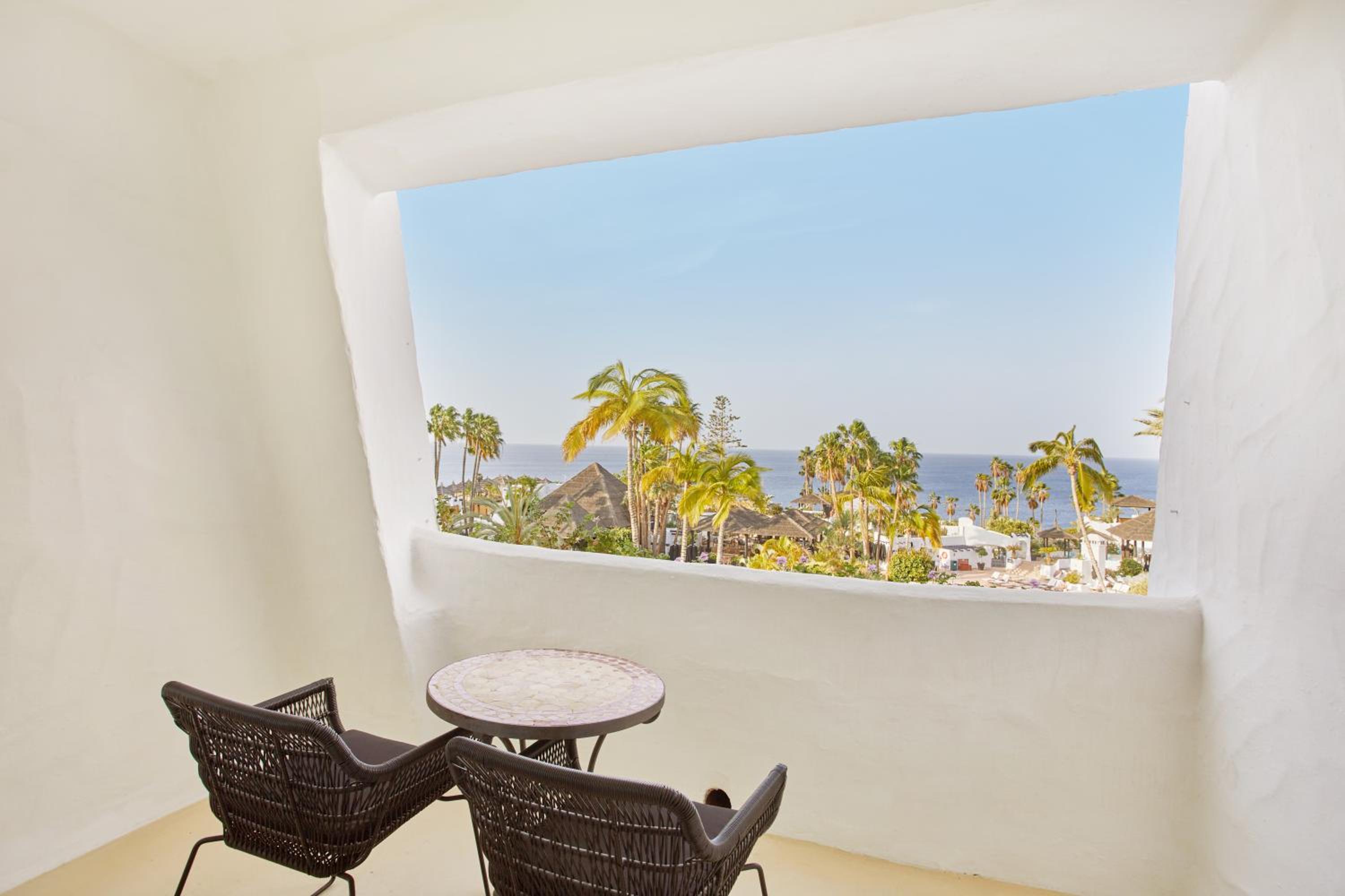 Preferred Club - Double Room with Ocean View  - Photo 4