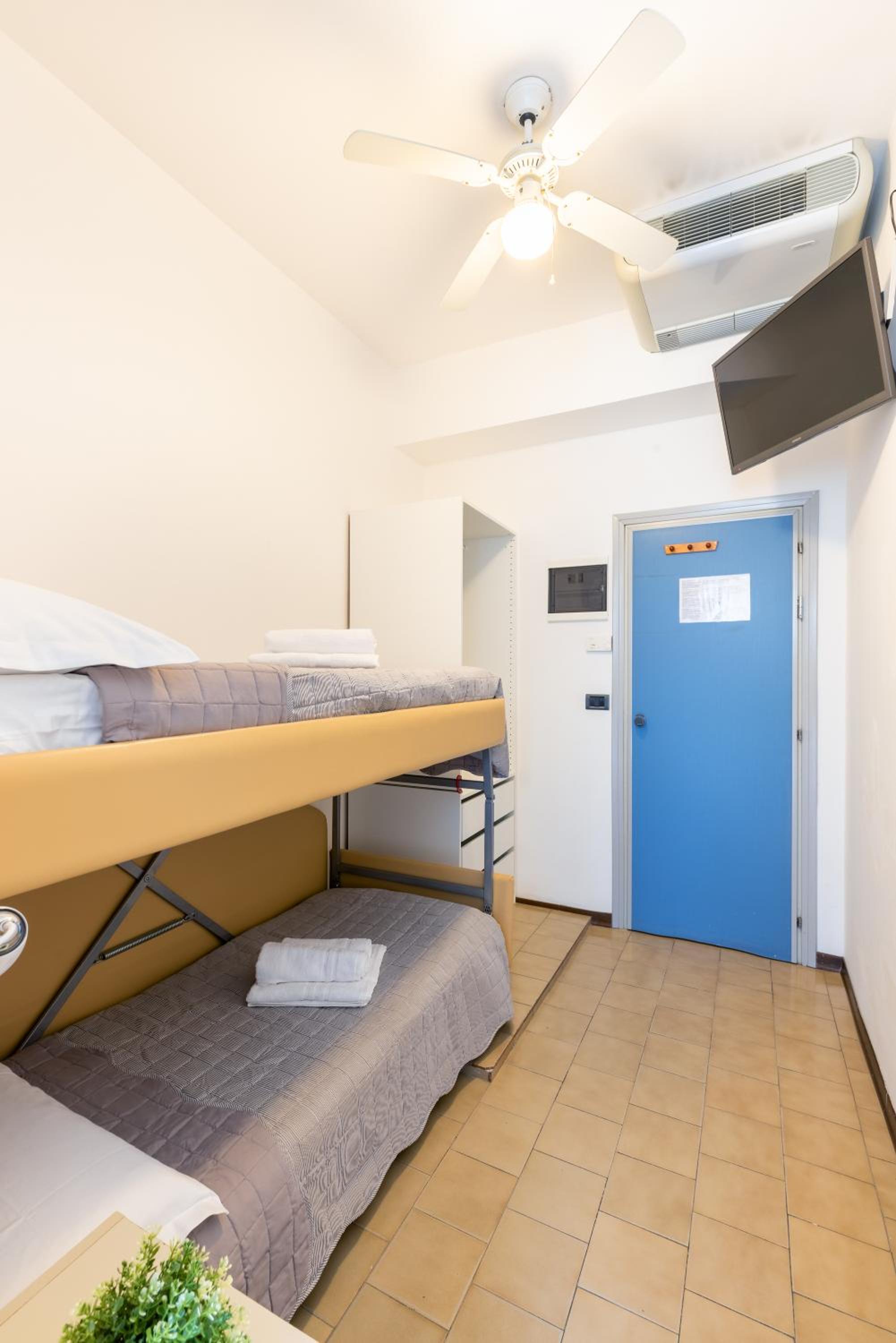 Economy Room with Bunk Bed and Balcony photo 1
