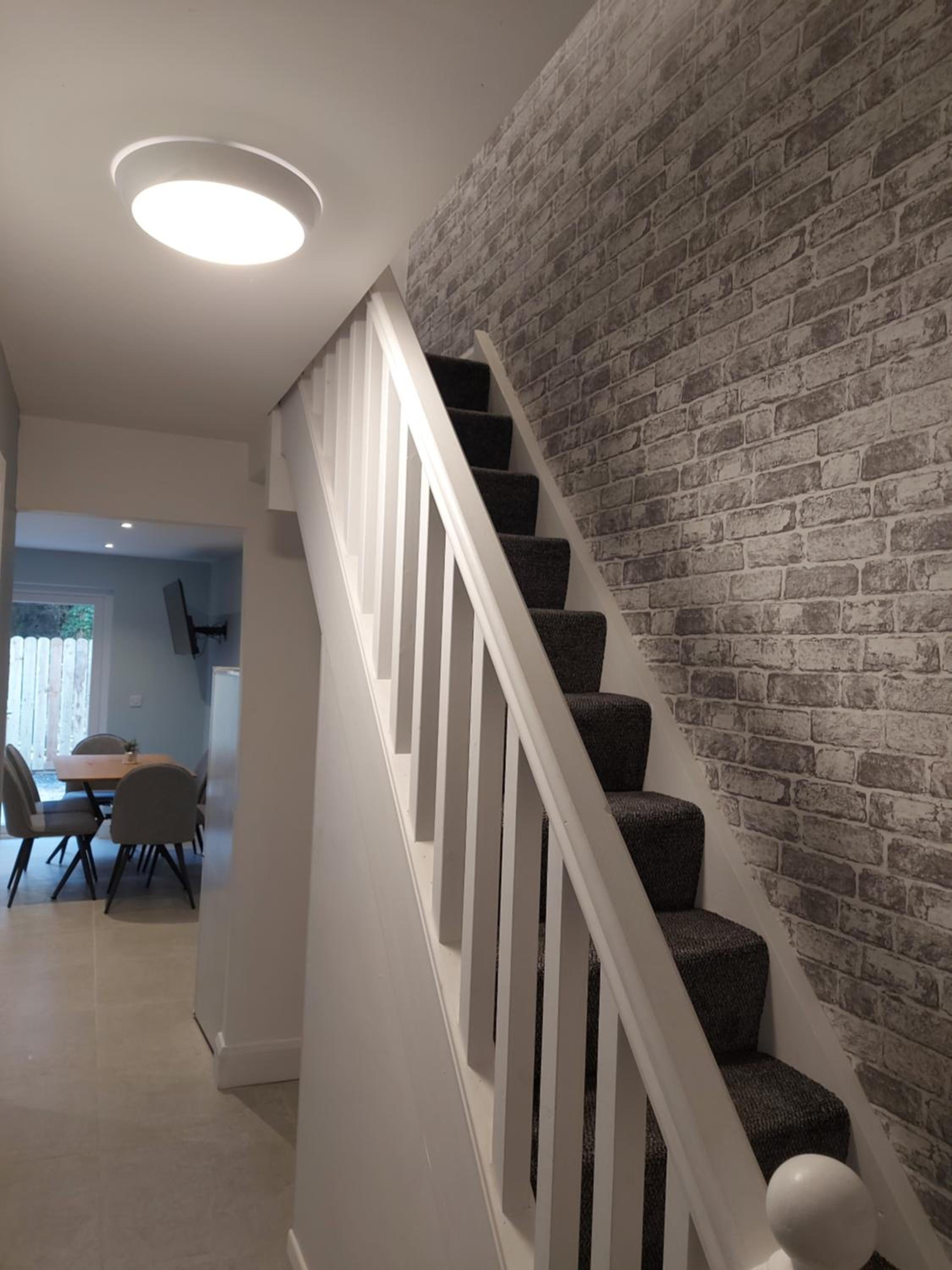 Three-Bedroom Apartment - Photo 4