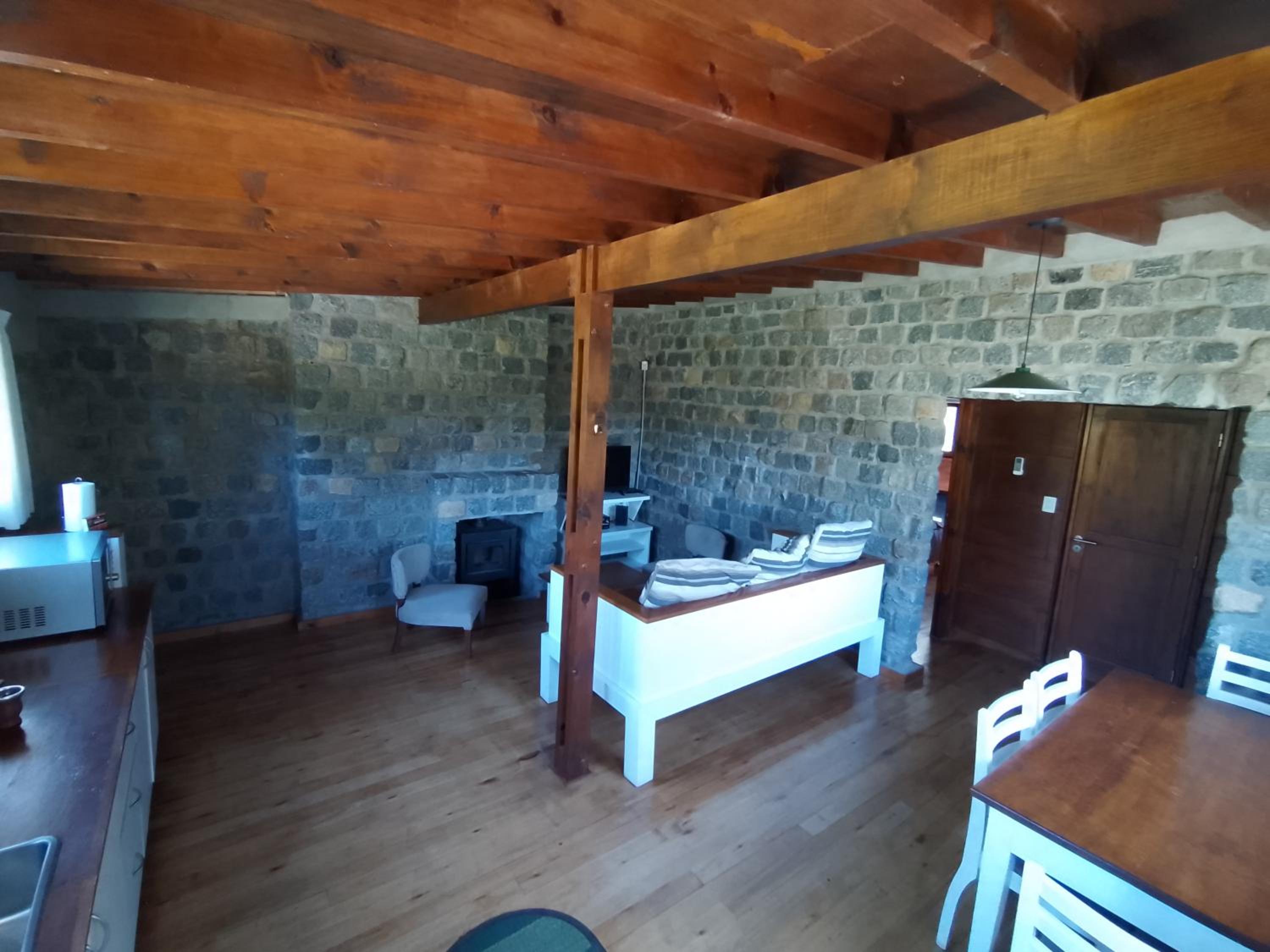 Two-Bedroom Bungalow photo 3