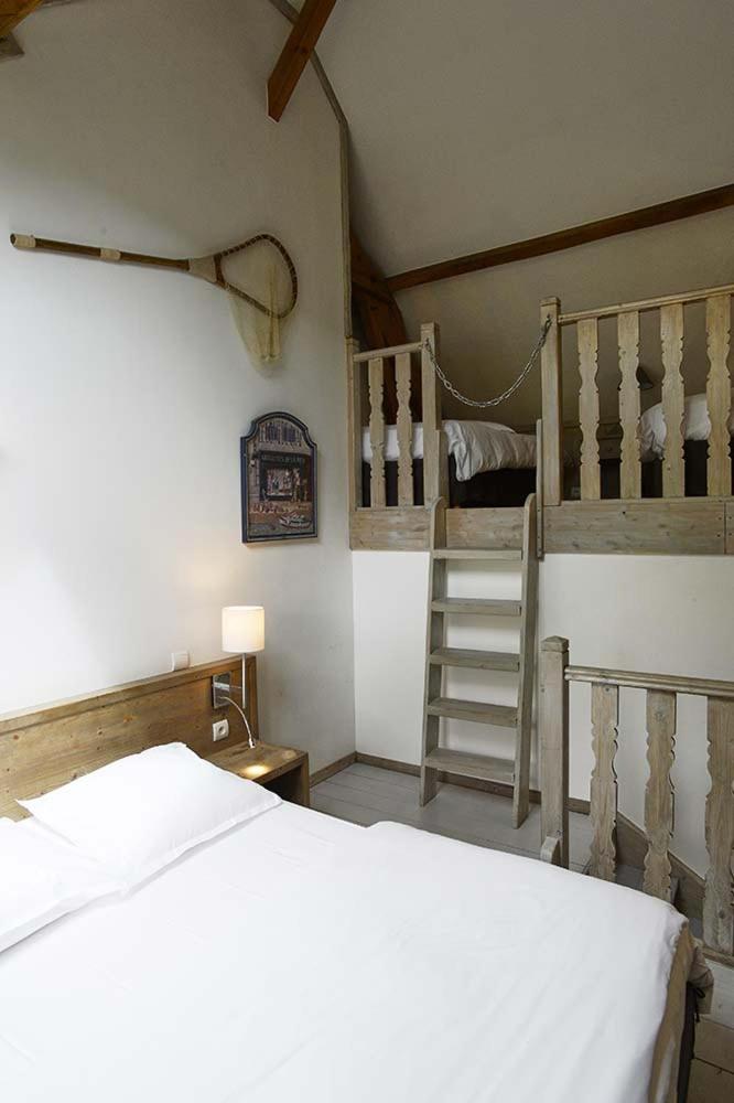 Double or Twin Room - Photo 6