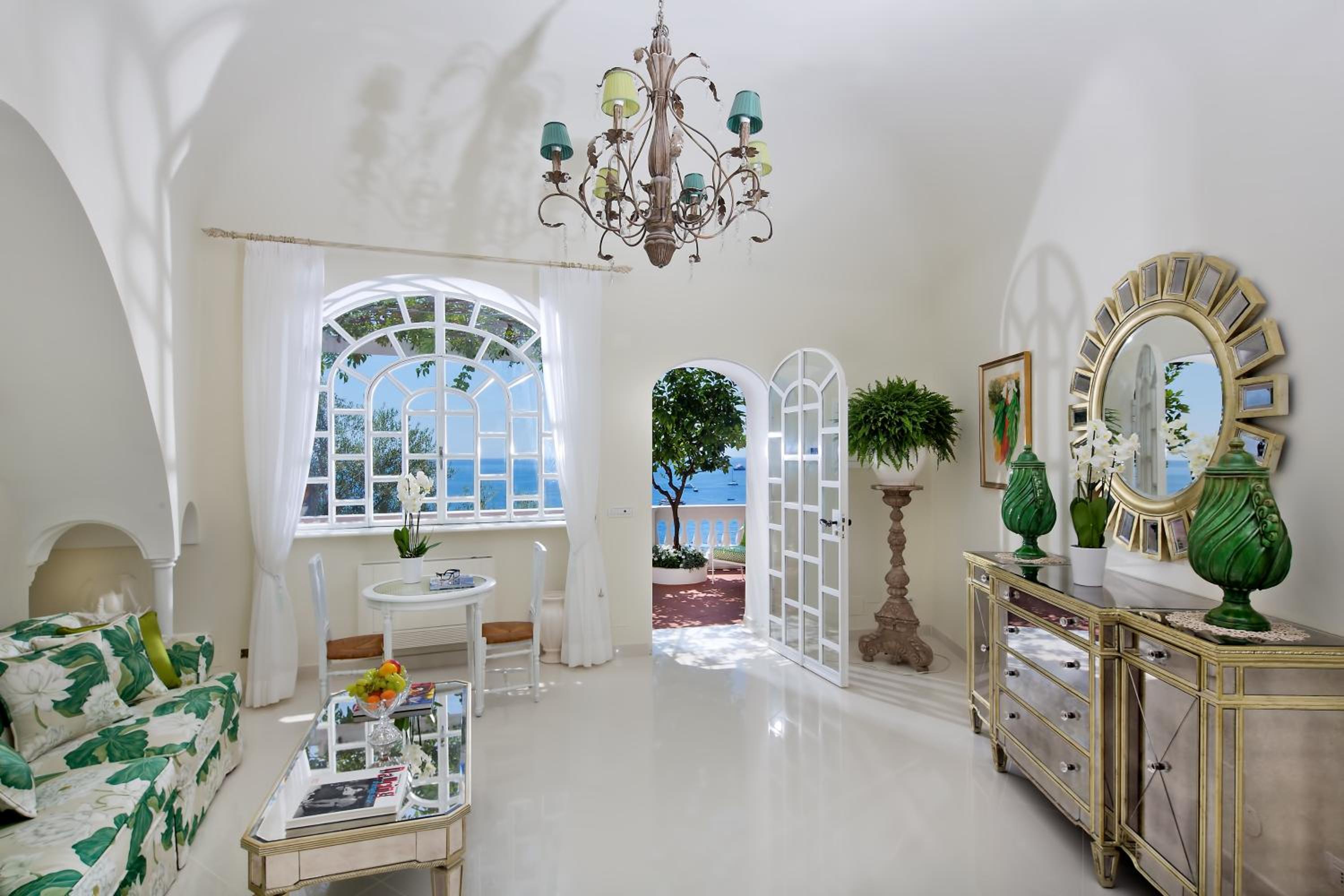 Two-Bedroom Apartment with Terrace and Sea View
