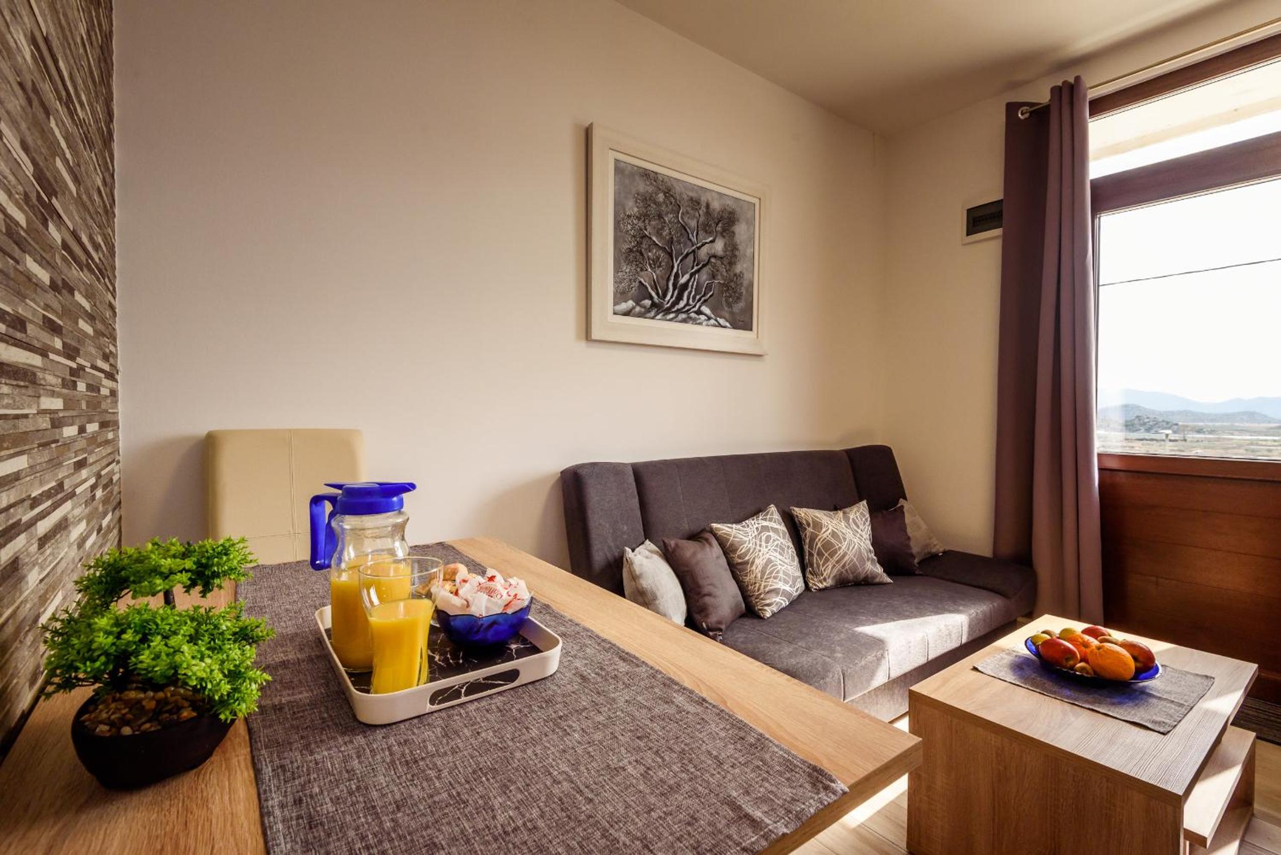 Apartment - Ground Floor photo 3