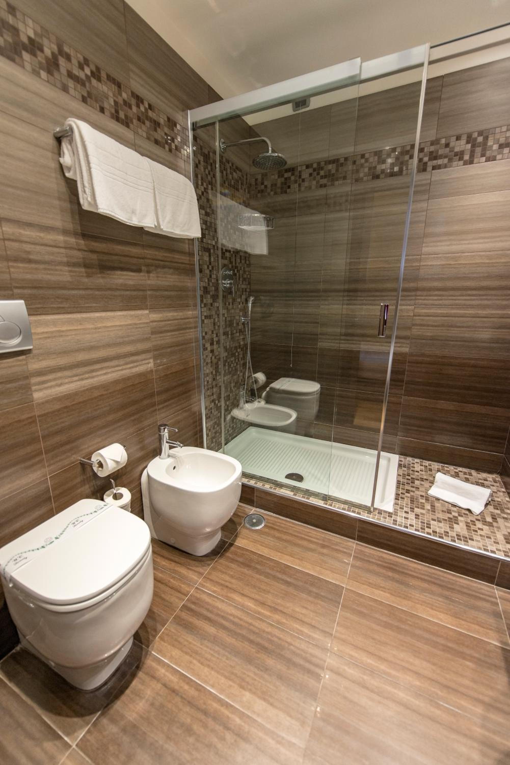 Double Room - Photo 4