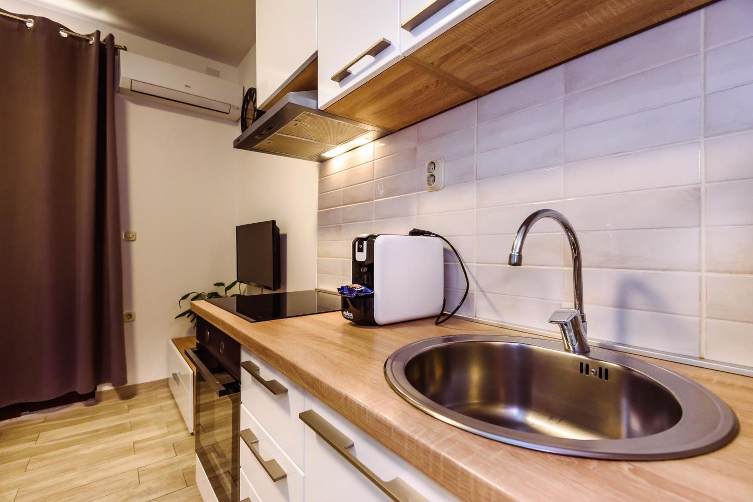 Apartment - Ground Floor photo 3