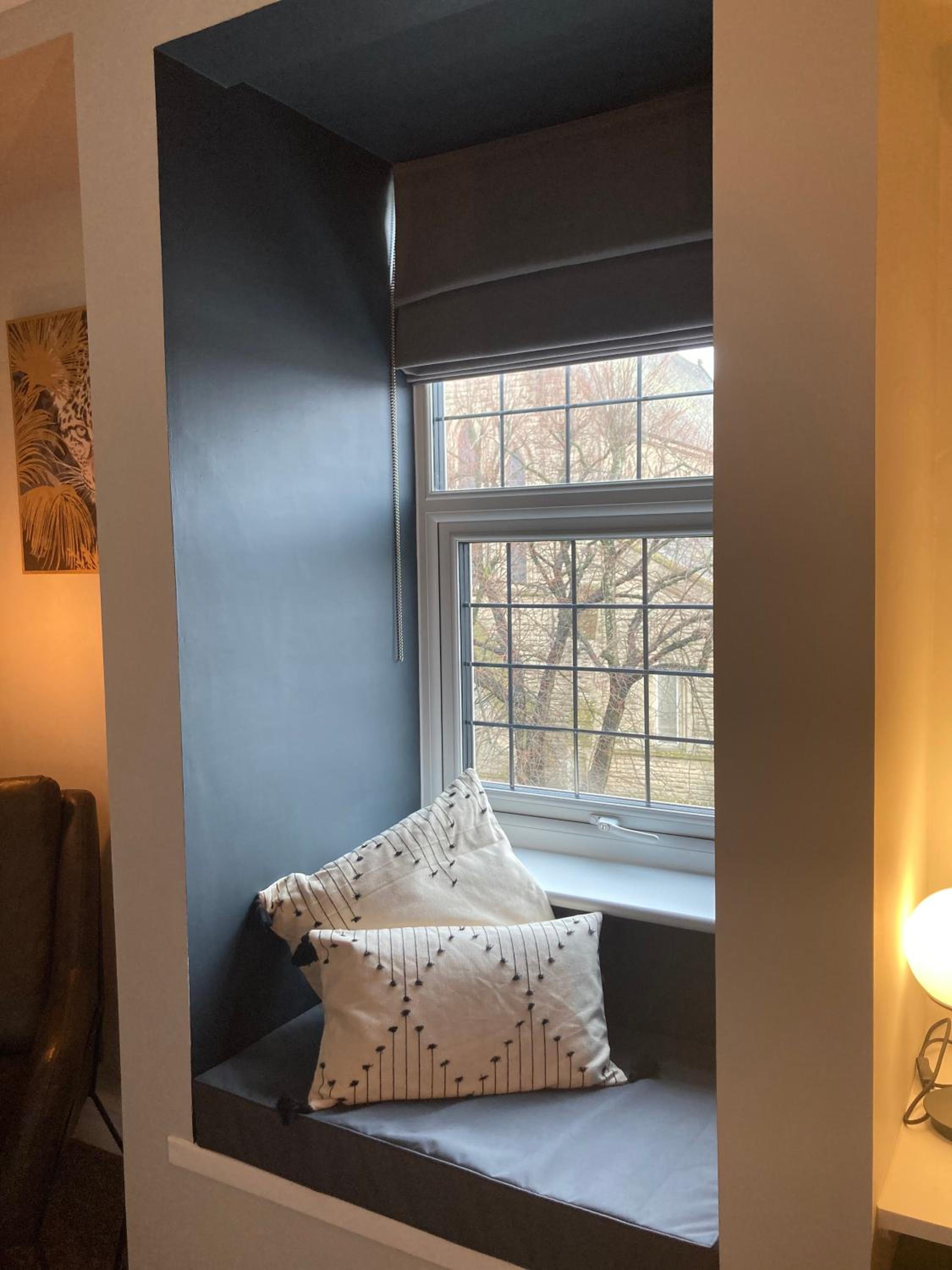 Deluxe King Room - Photo 12