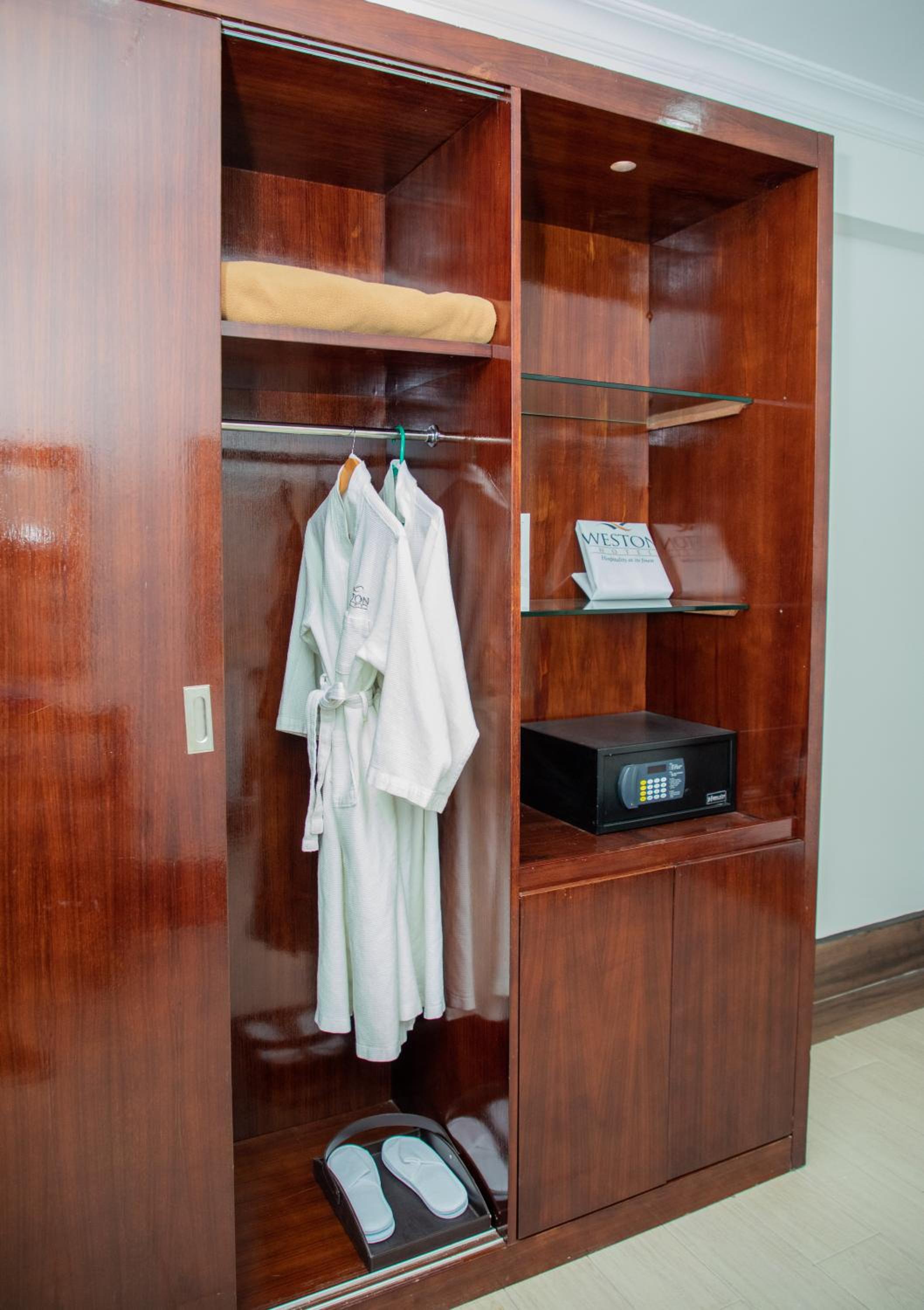 Superior Queen Room photo 2