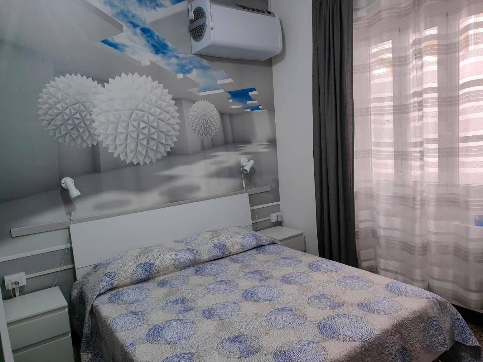 Single Room with Private Bathroom photo 1