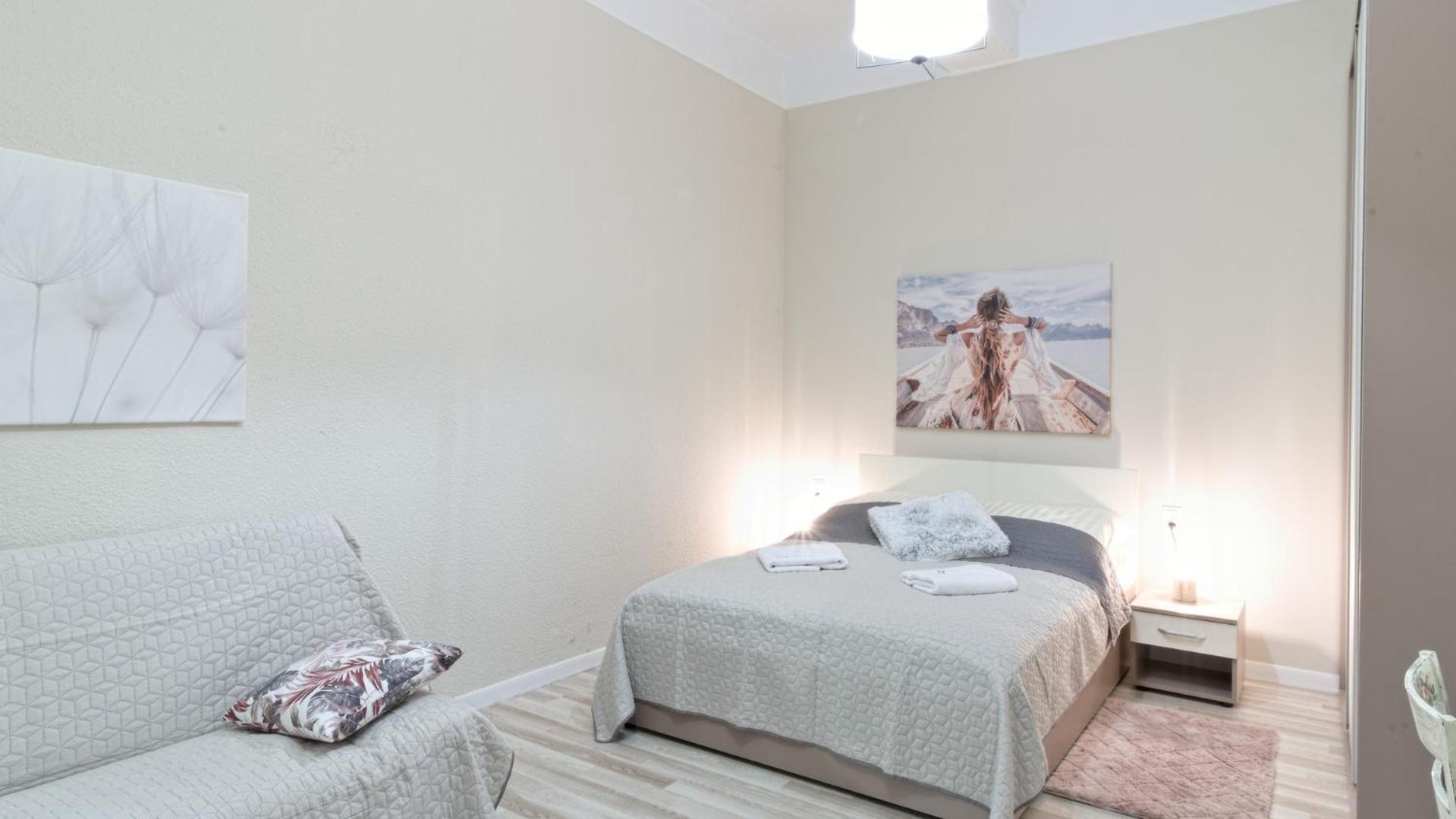 Studio Apartment photo 2