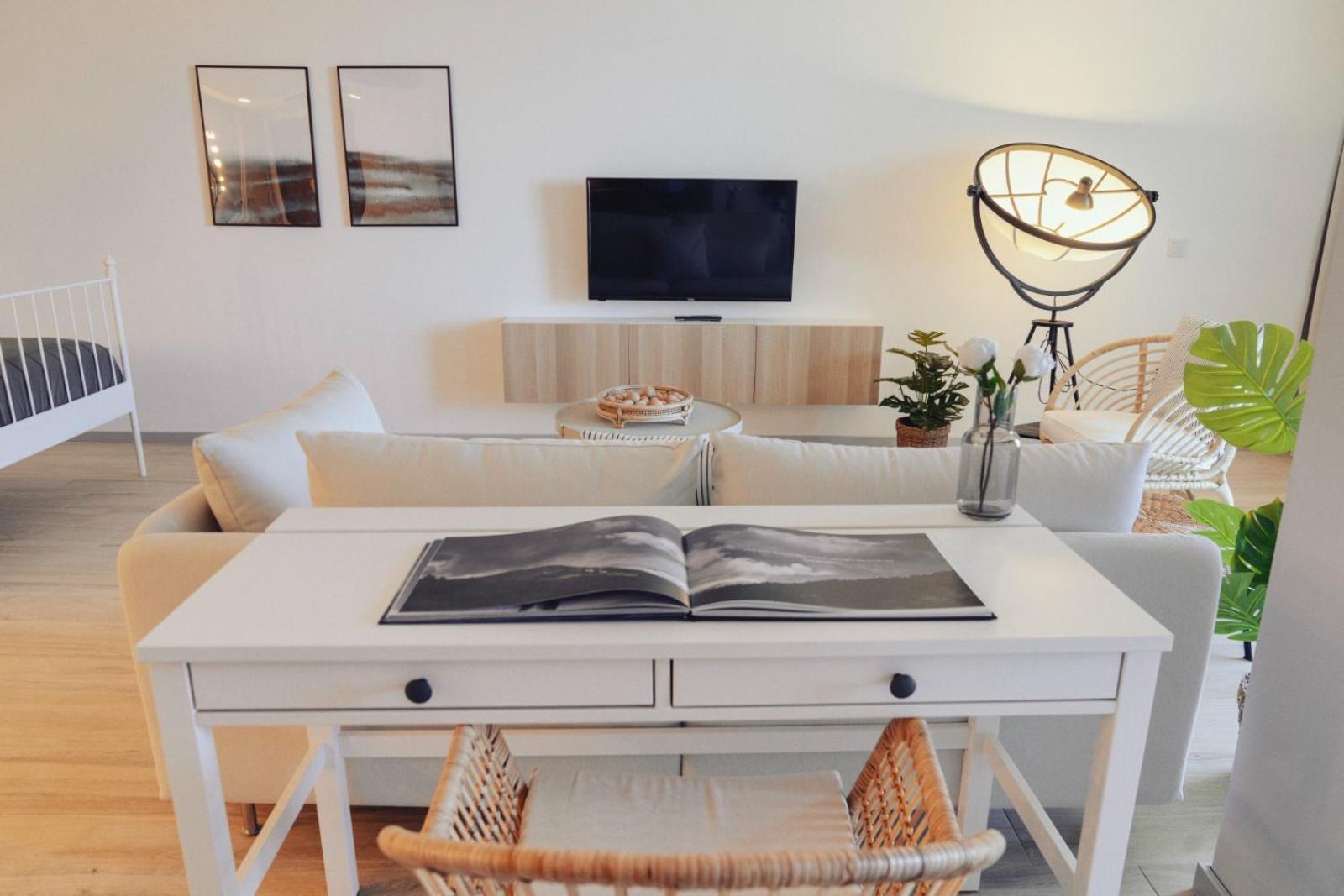 King Suite with Sea View - Photo 13
