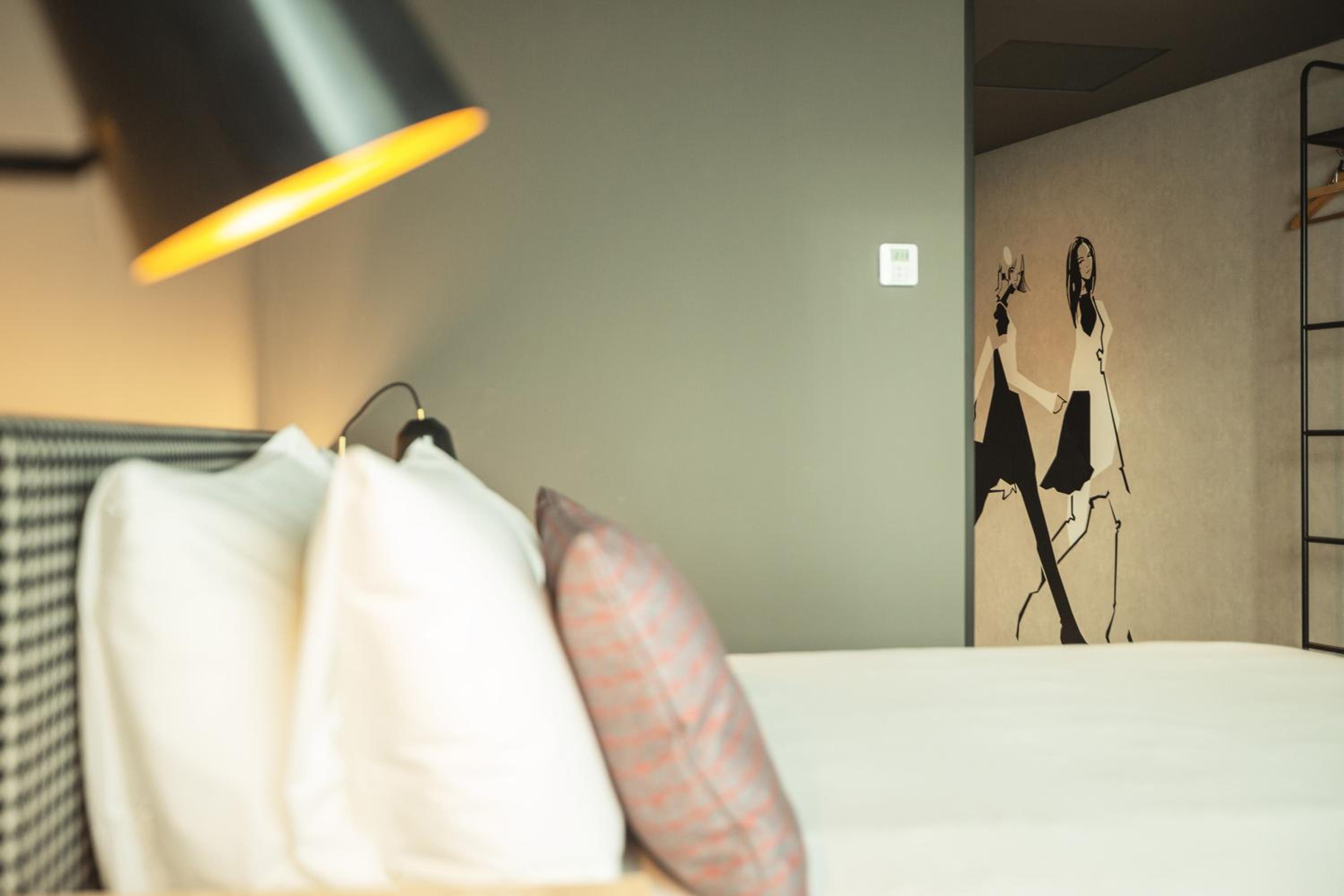 Standard Double Room - Photo 2
