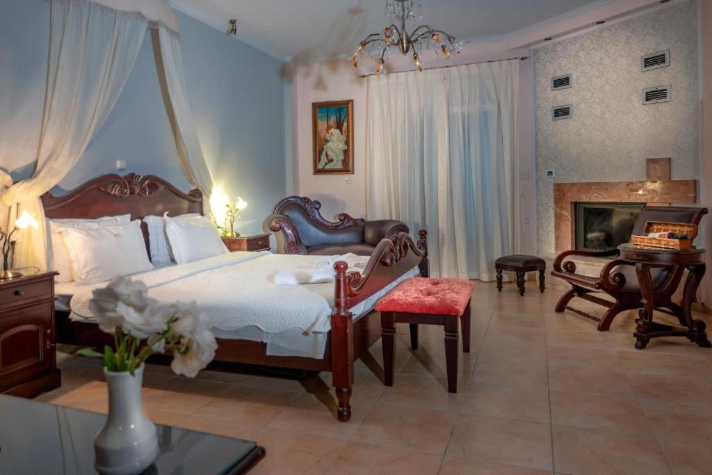Double or Twin Room - Photo 1