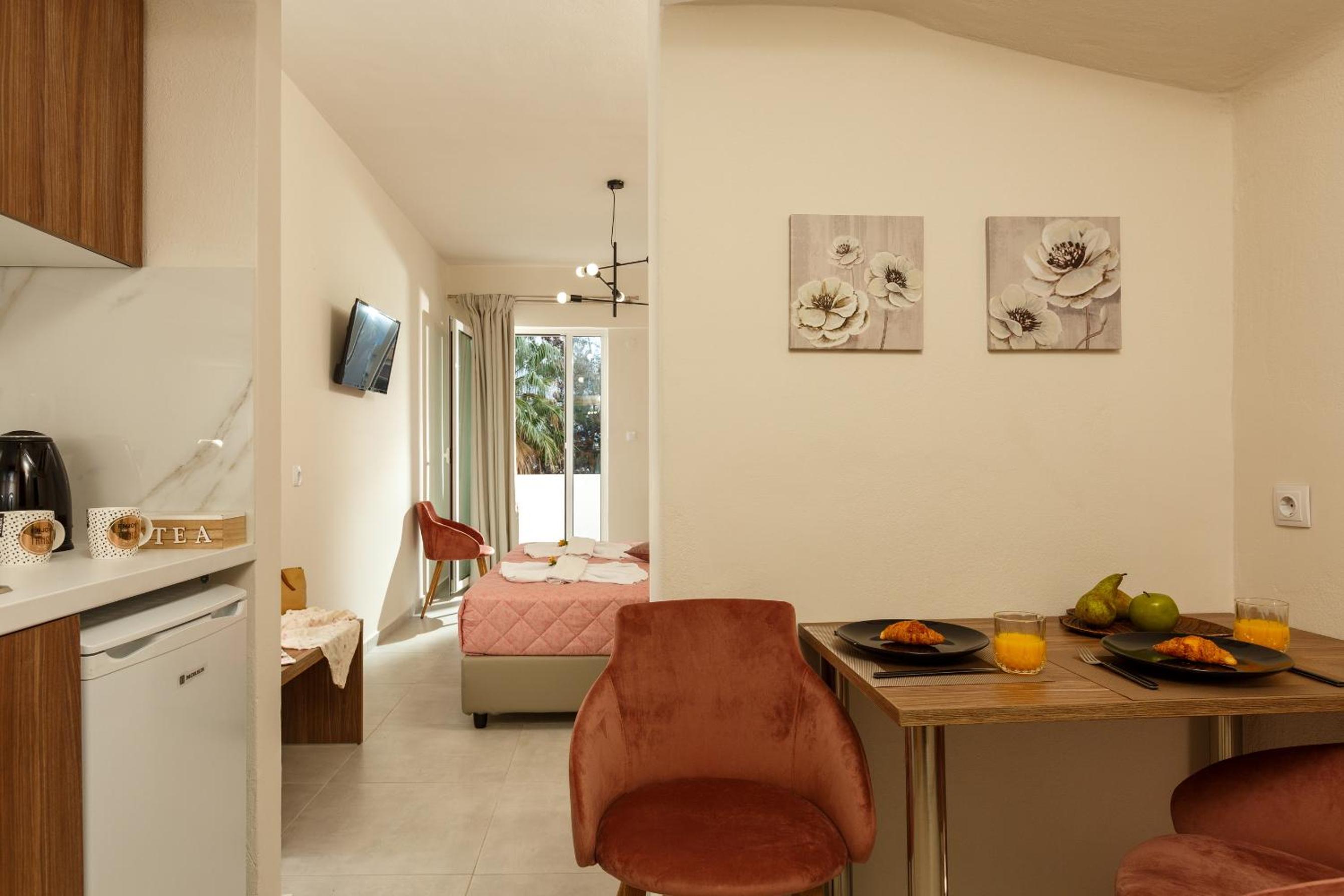 Superior Studio - Photo 2