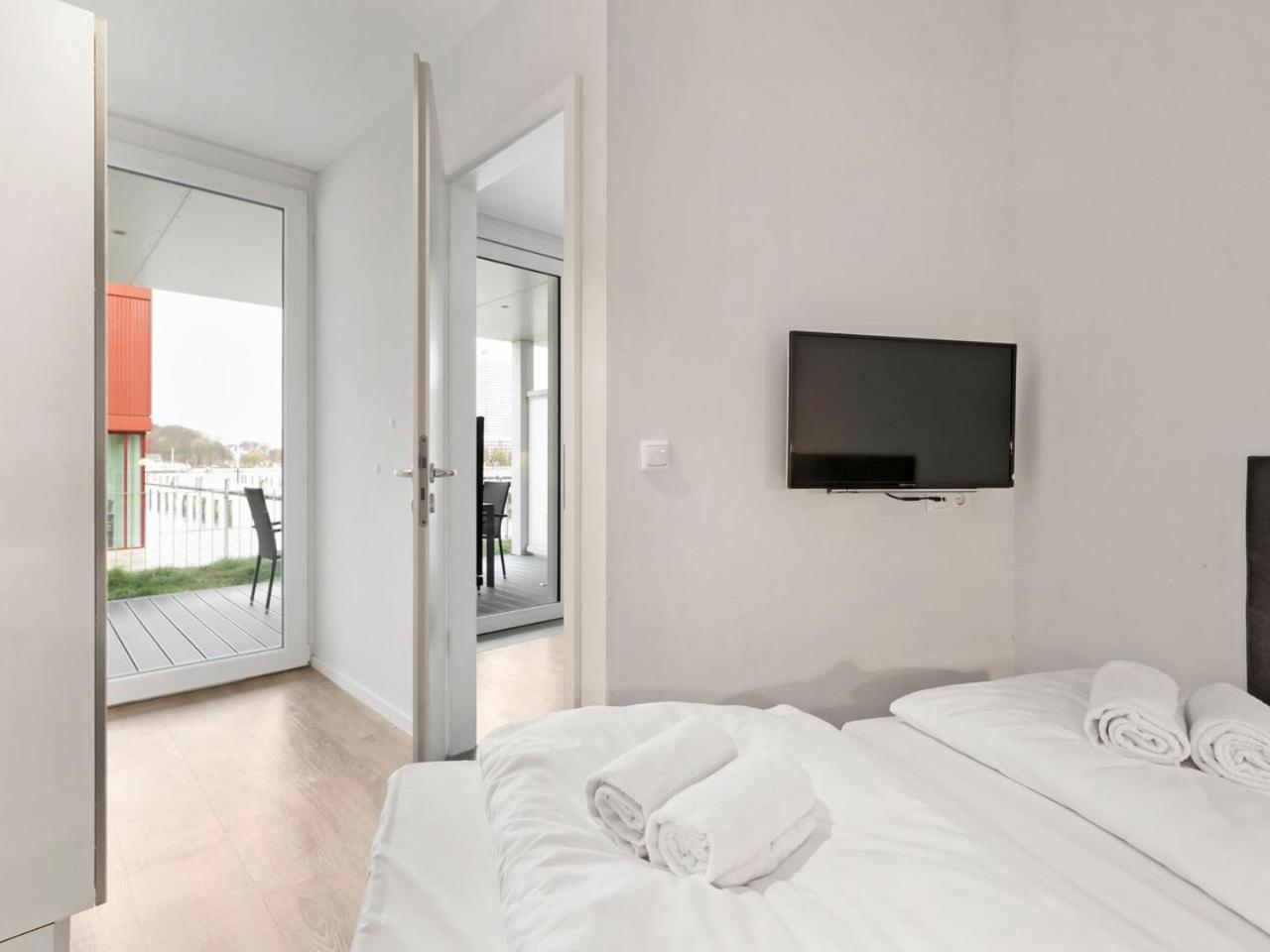 Luxury One-Bedroom Apartment (4 Adults)