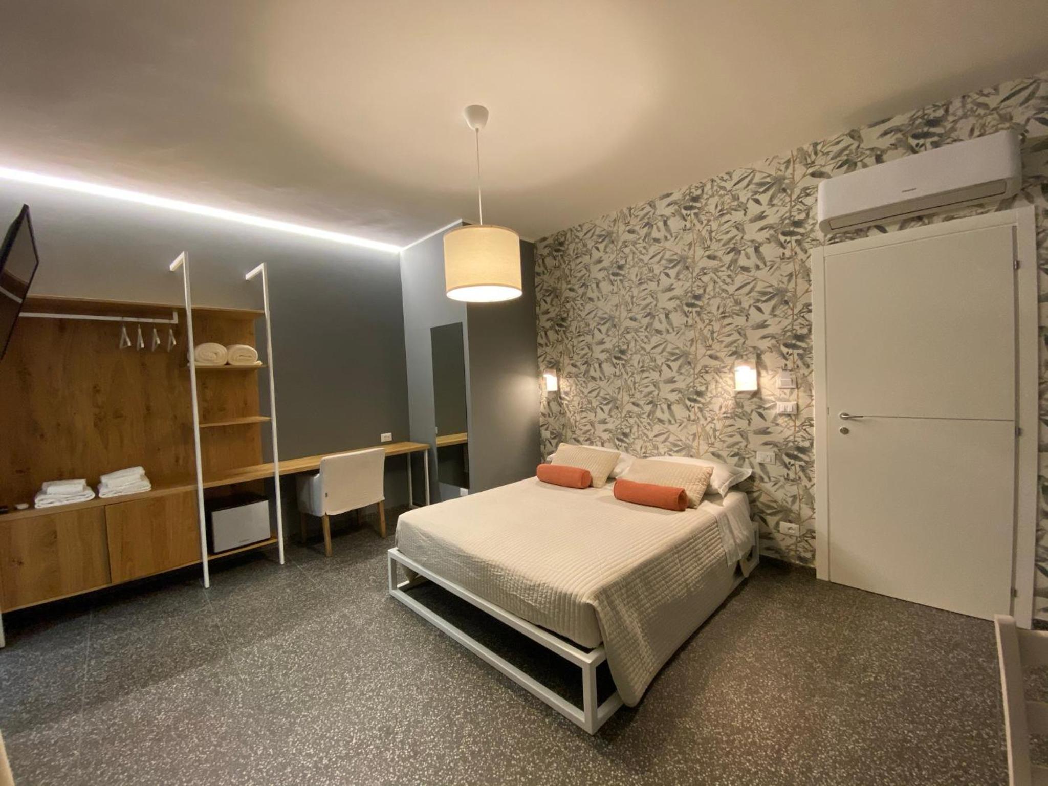 Triple Room with Garden View - Photo 9