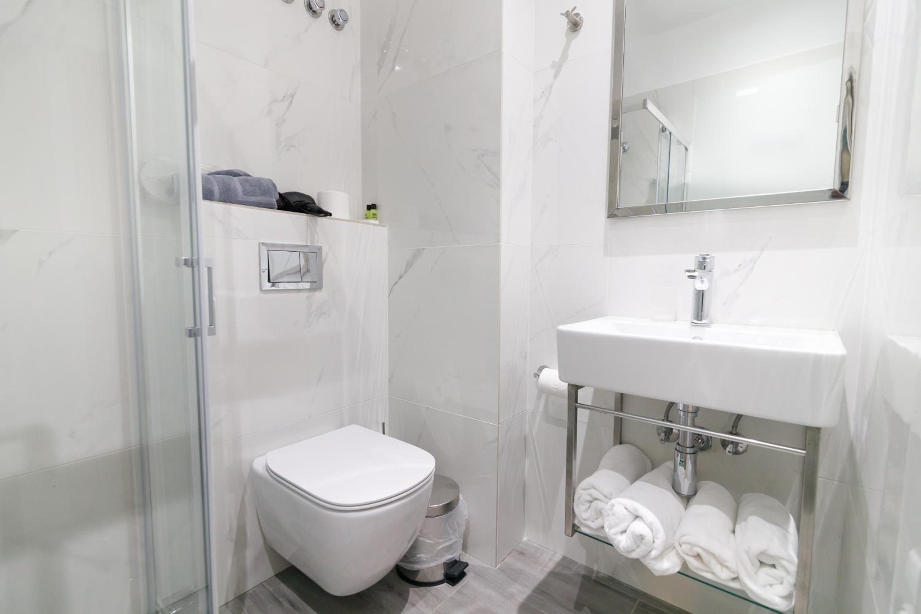Double or Twin Room with Sea View photo 2