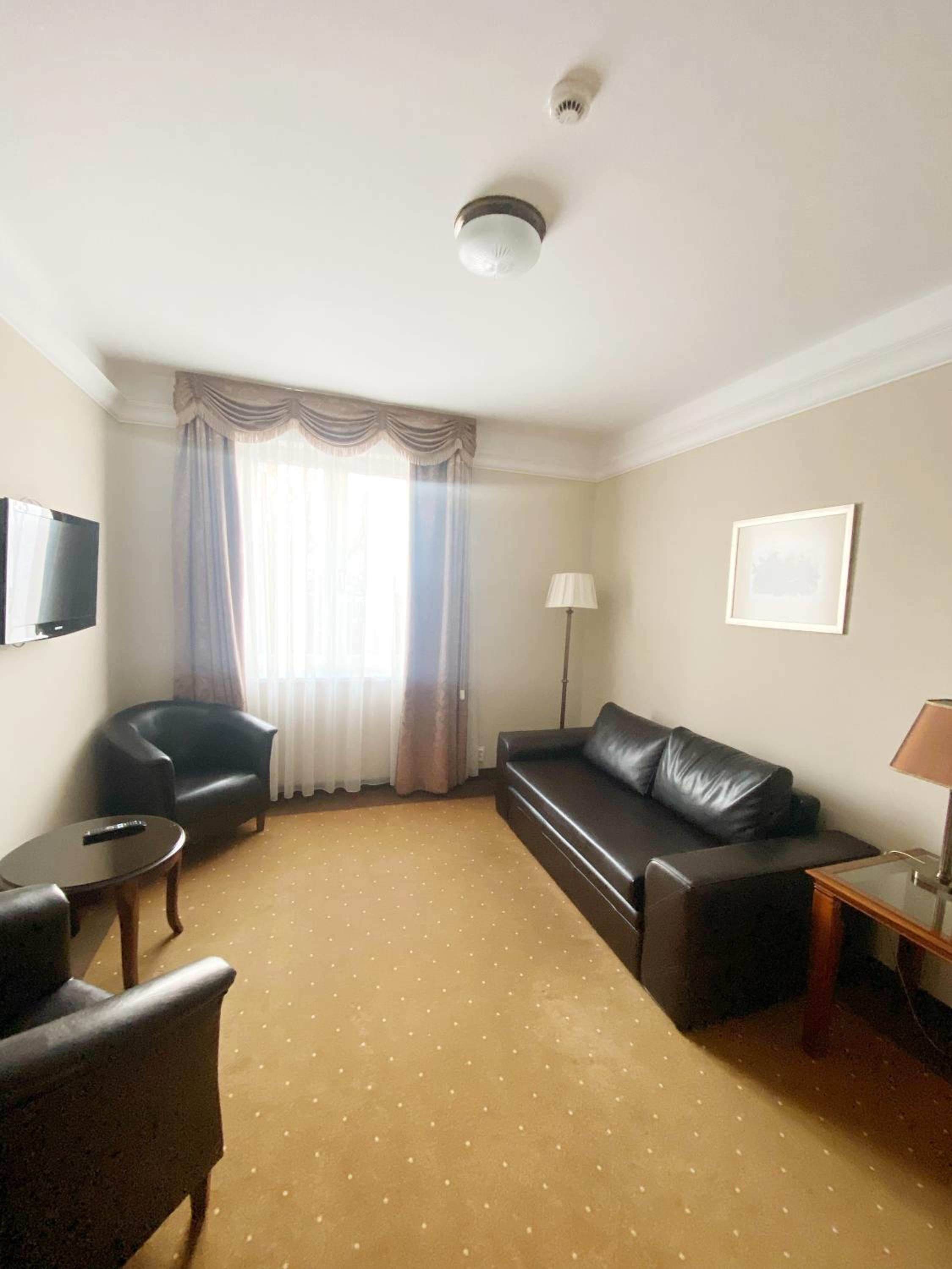 Classic Double Room (with living room) – Manor House photo 2