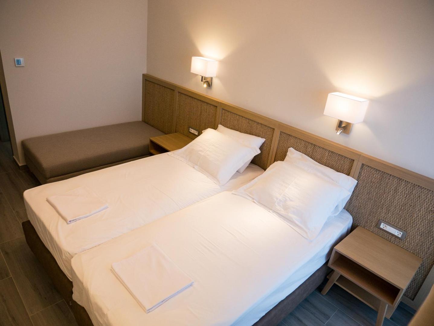 Triple Room with Sea View photo 1