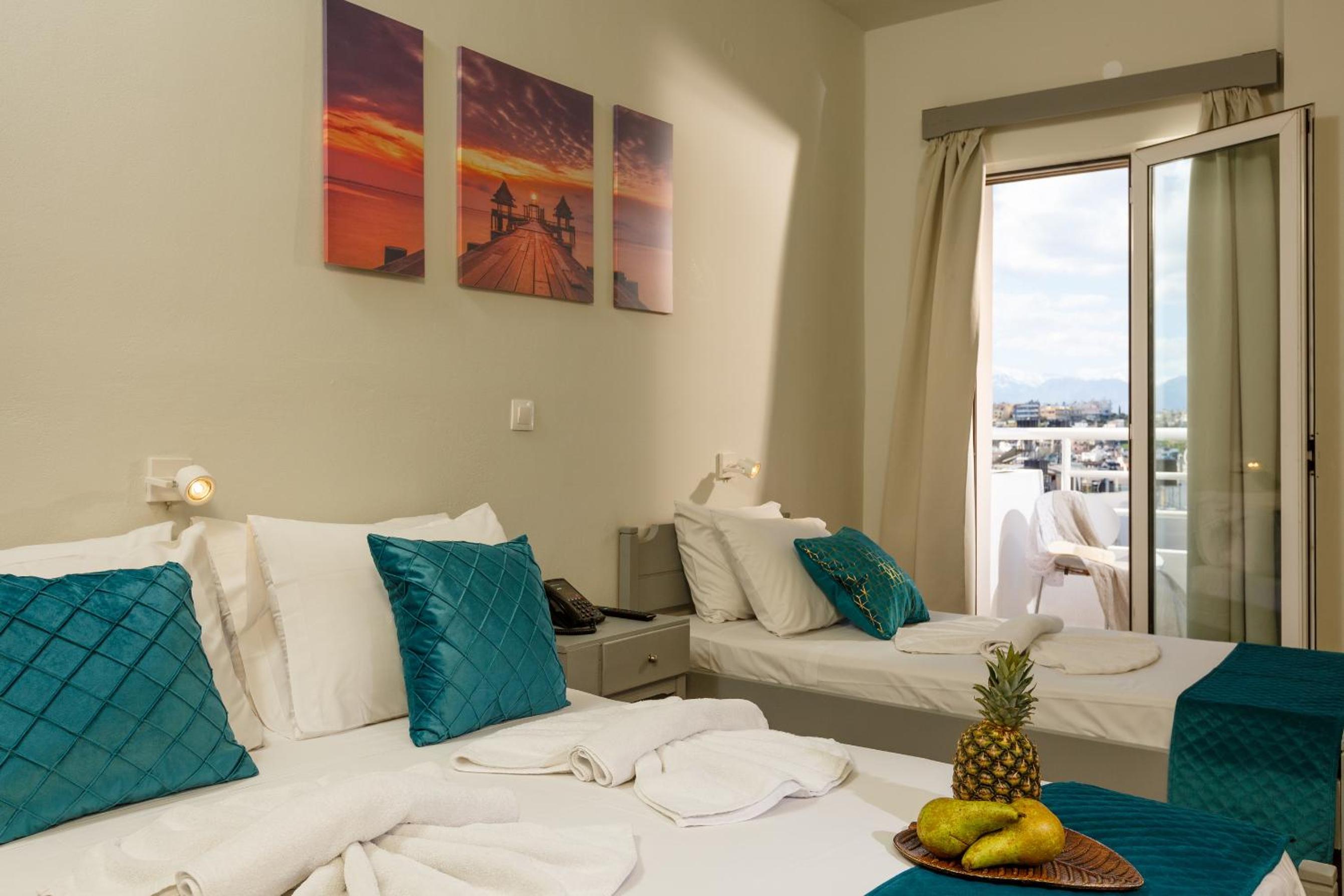 Triple Room - Photo 1