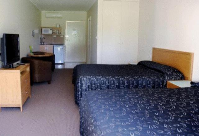 Standard Double or Twin Room photo 2