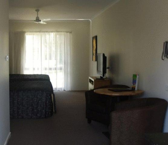 Standard Double or Twin Room photo 3