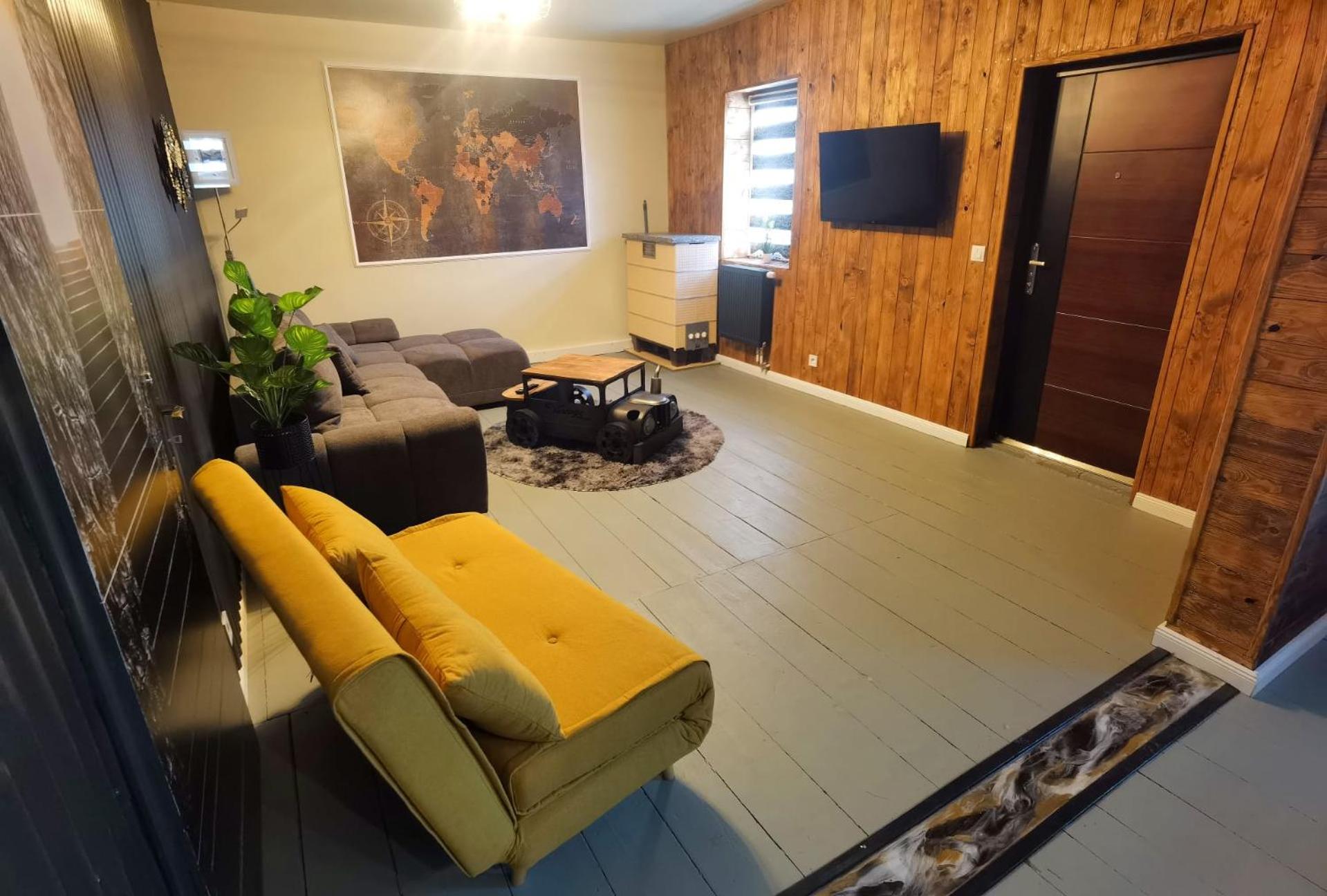 Family Room photo 1