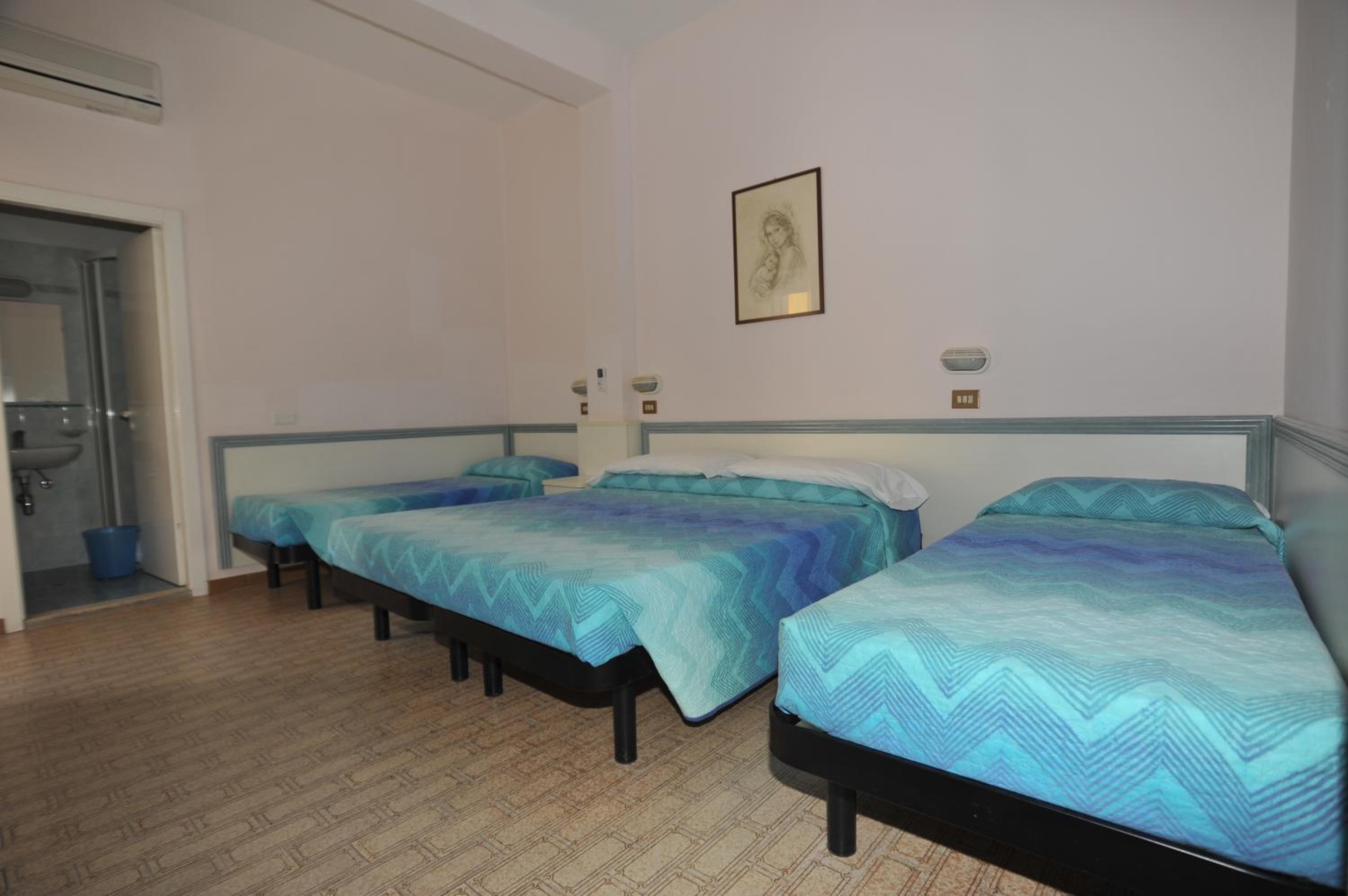 Quadruple Room photo 1