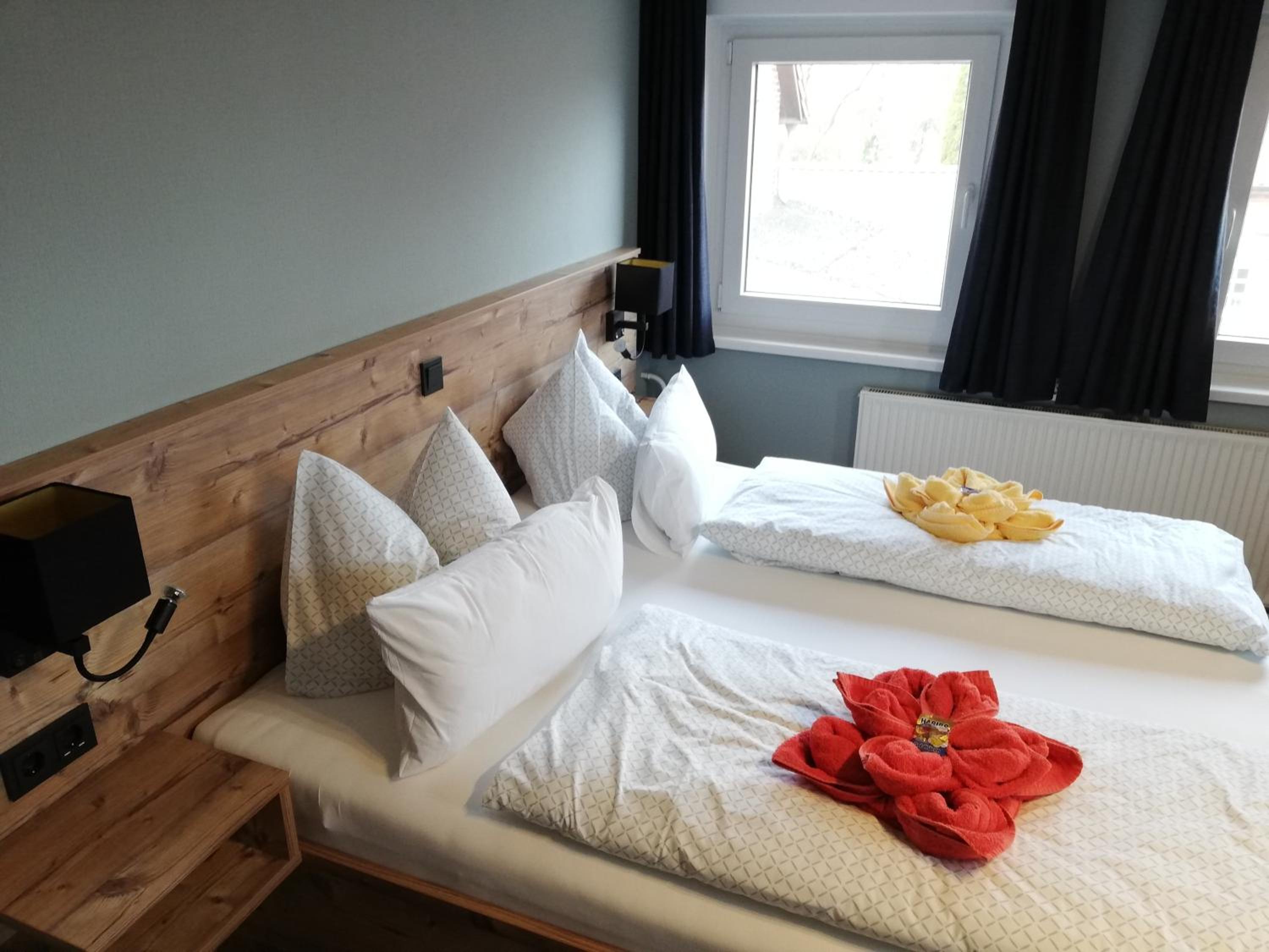 Double Room - Photo 5