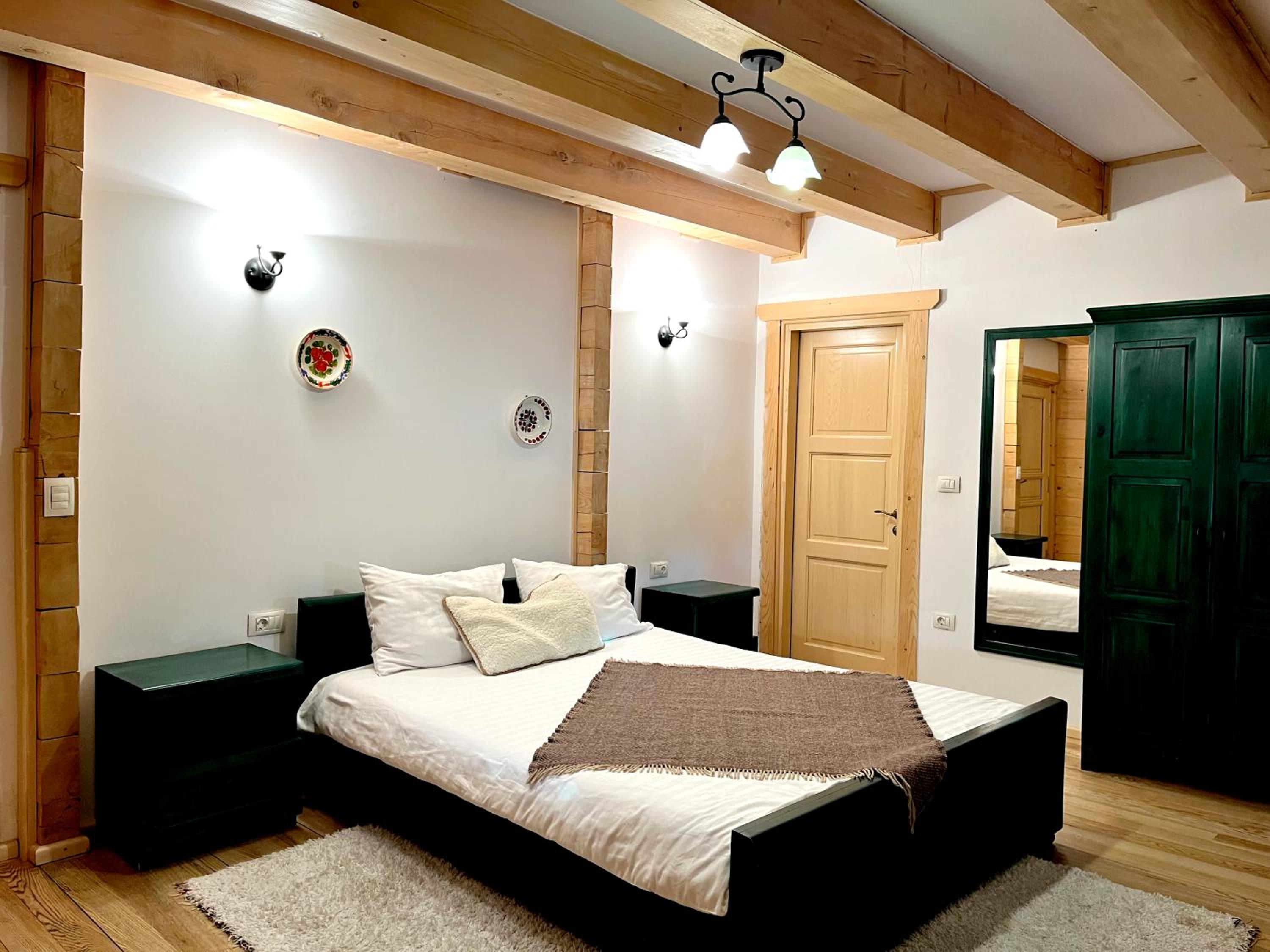 Queen Room photo 1