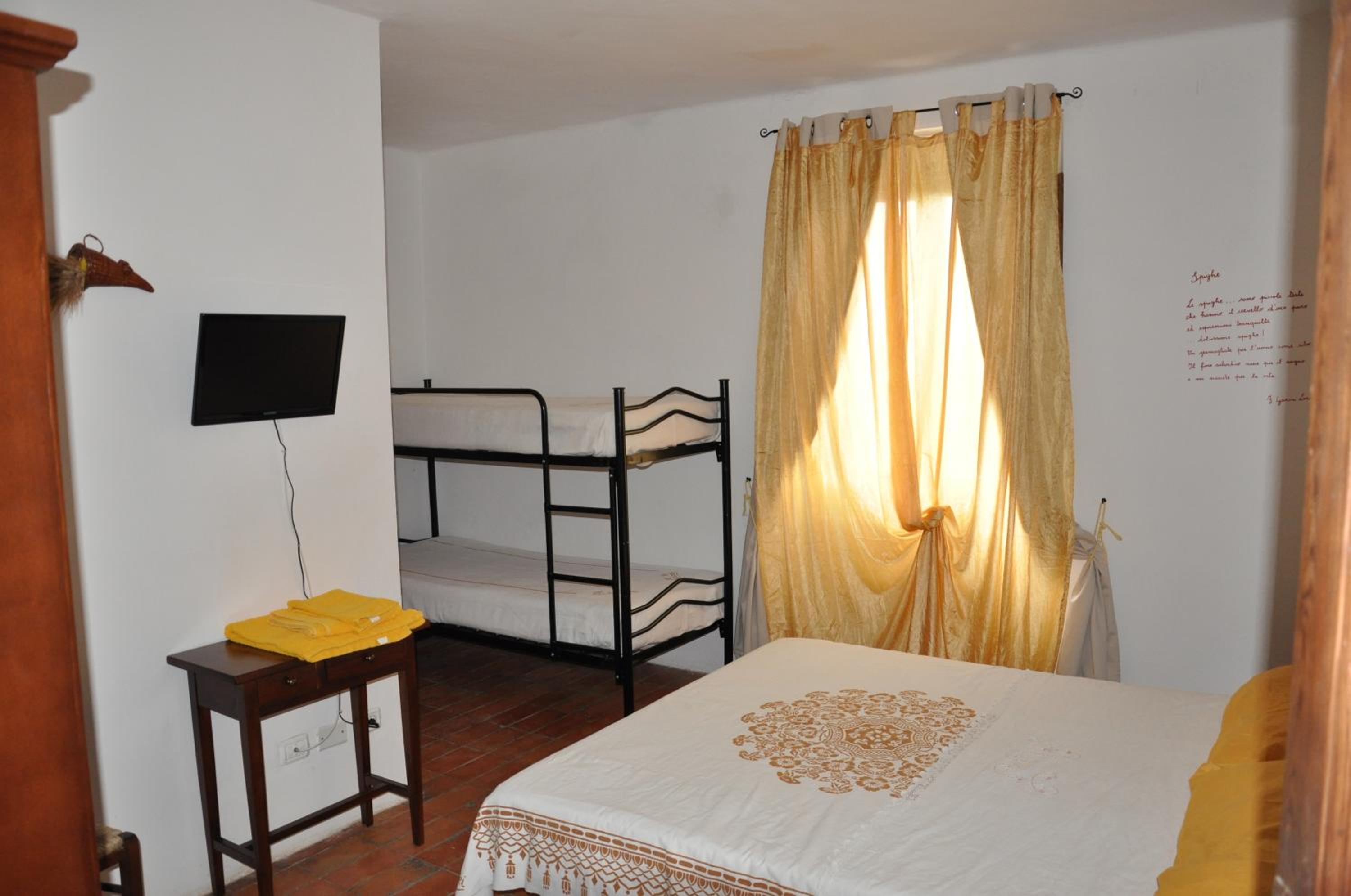 Quadruple Room with Garden View photo 1