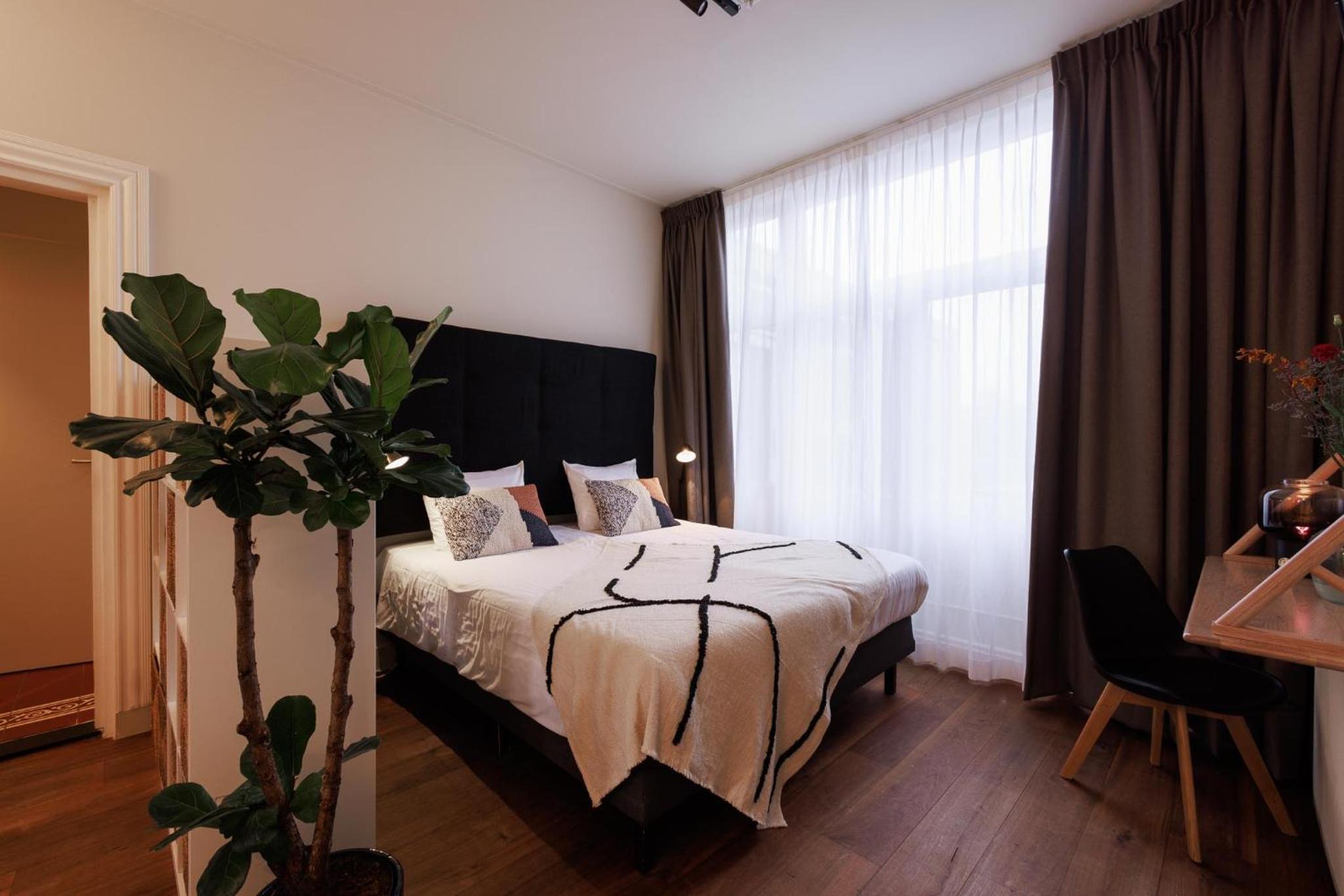 Parkview Apartment