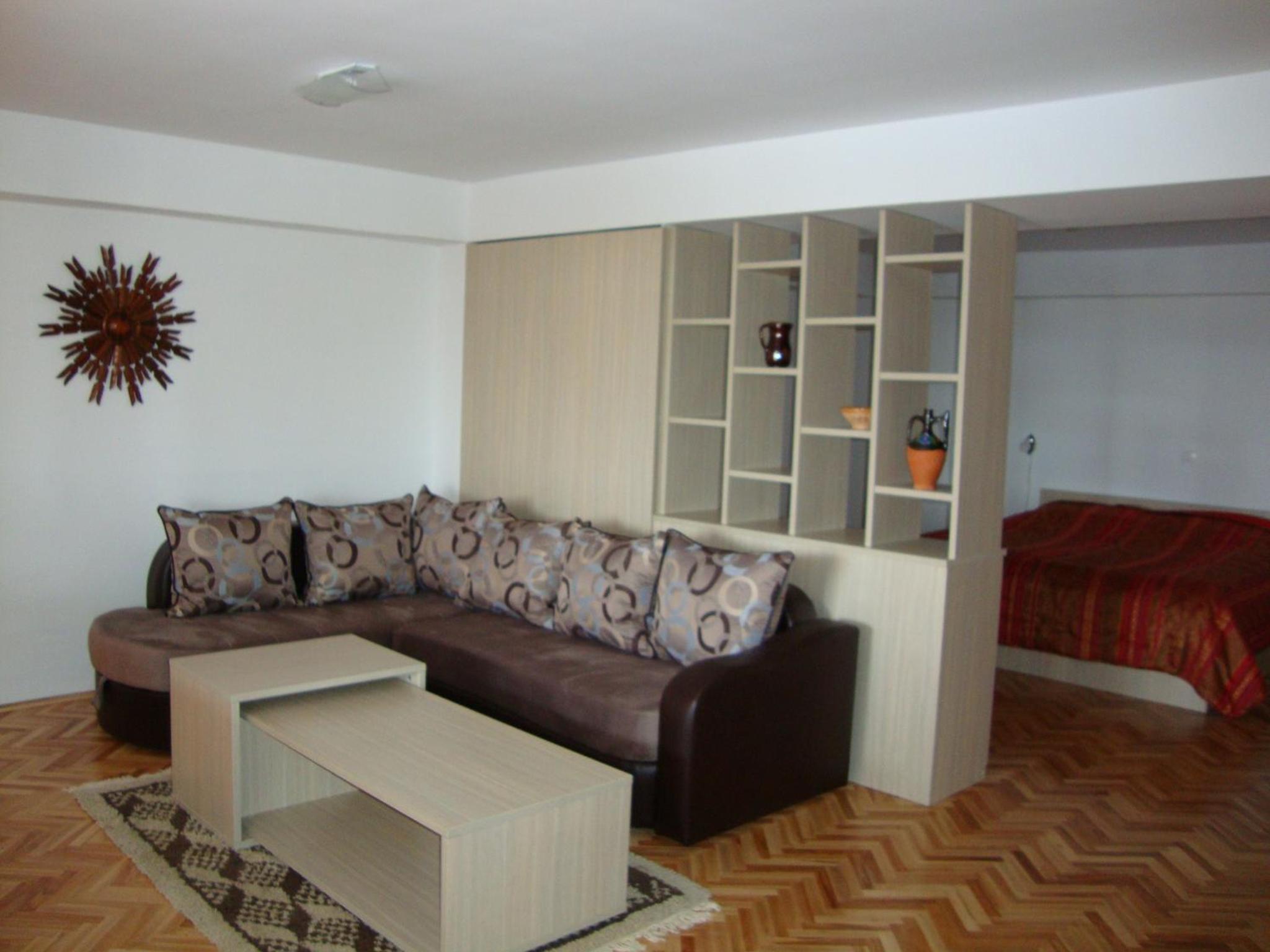 Studio - Ground Floor - Photo 1