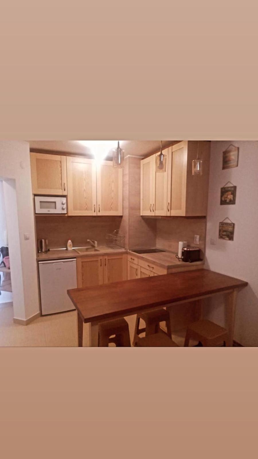 One-Bedroom Apartment - Photo 17