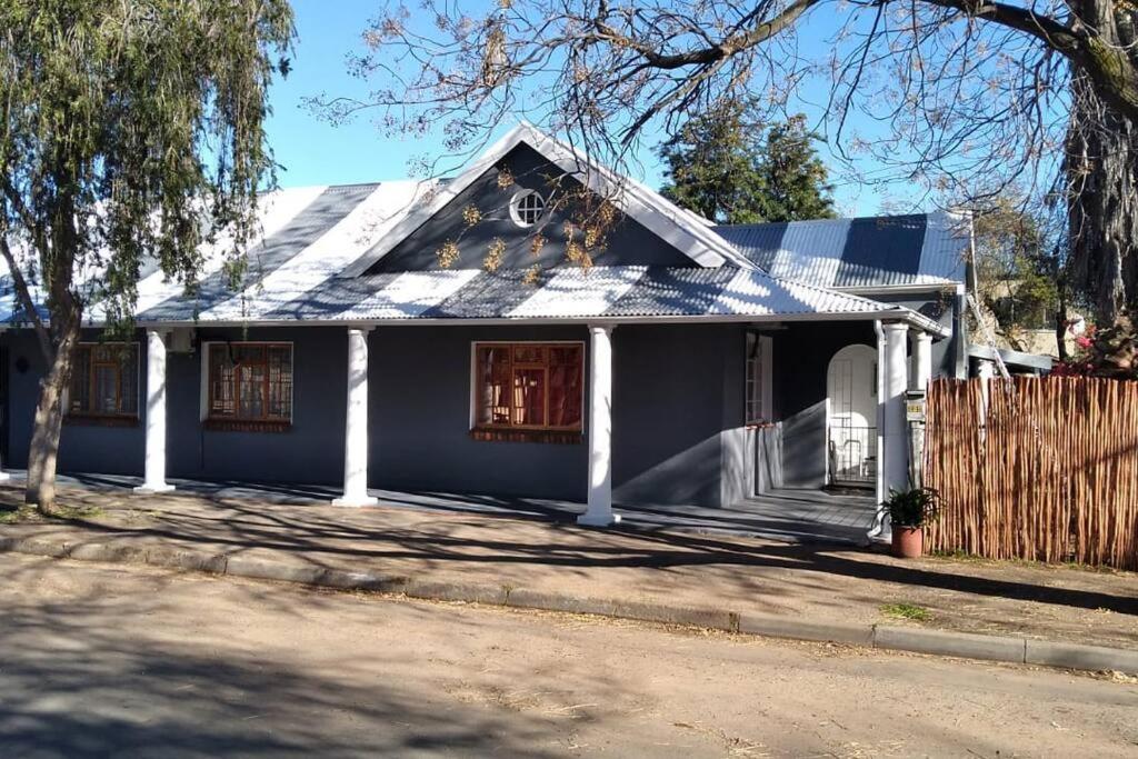 Two-Bedroom Villa - Photo 10