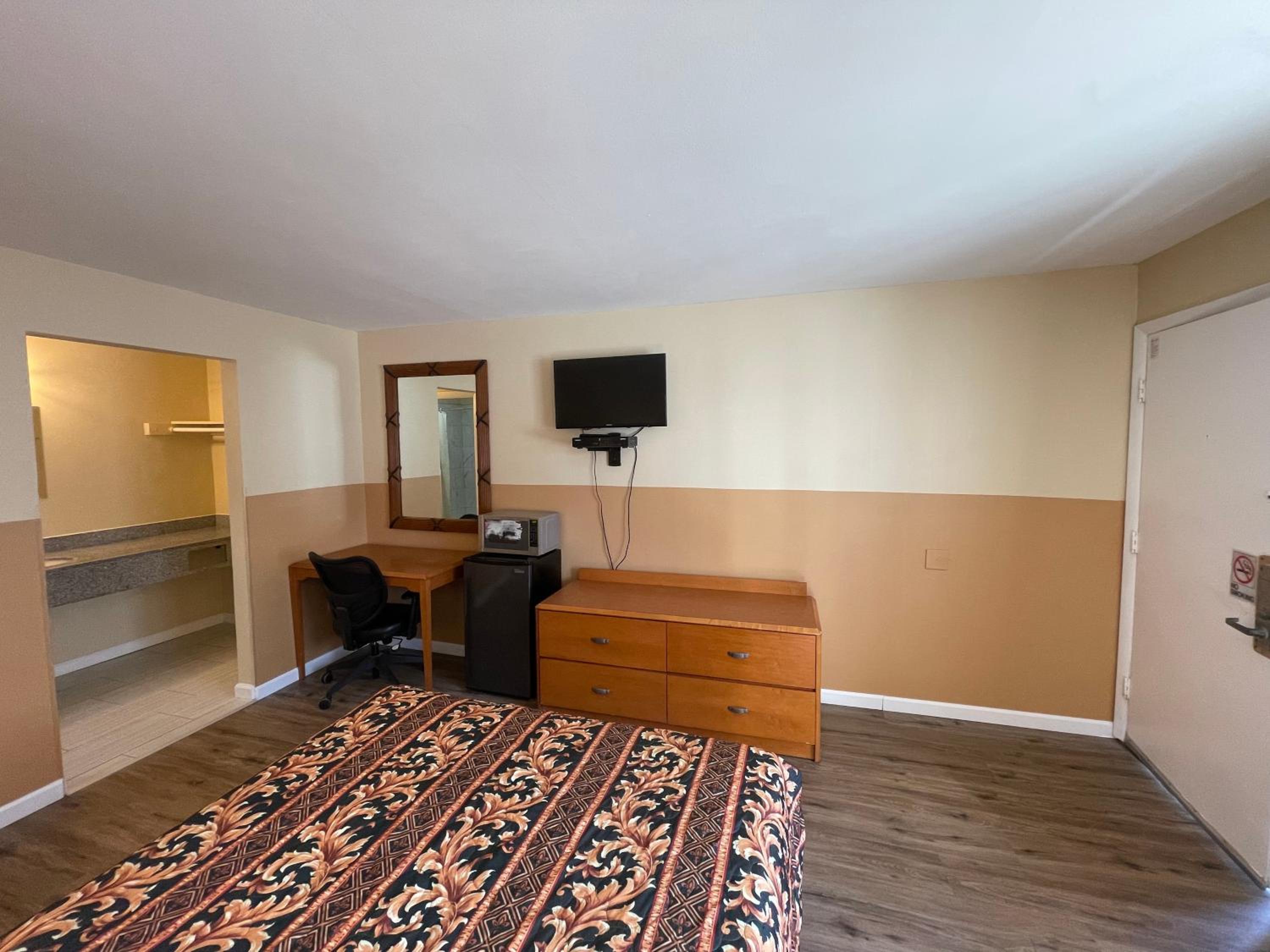 Standard Room - Photo 9