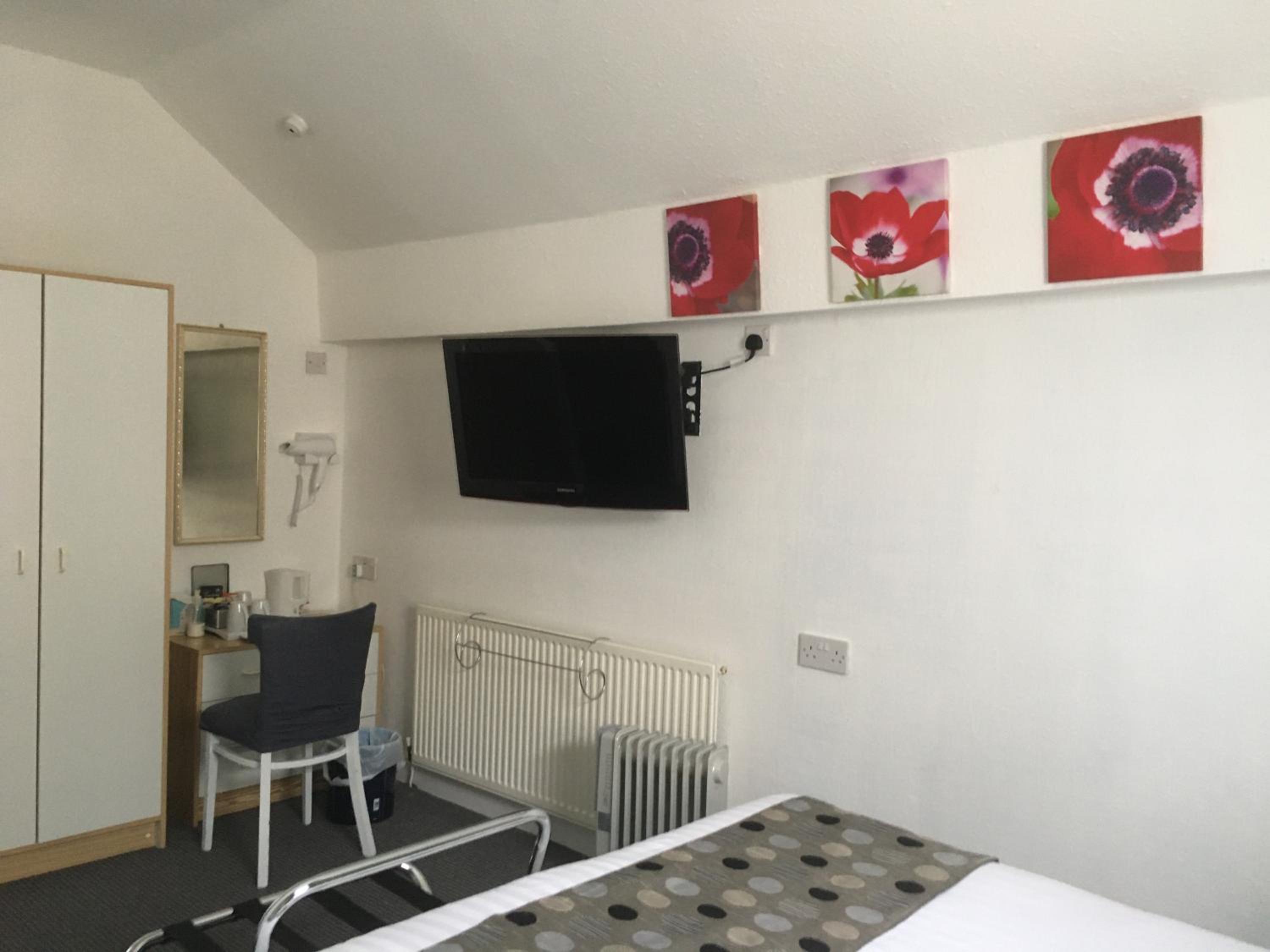 Large Double Room - Ensuite - Photo 2