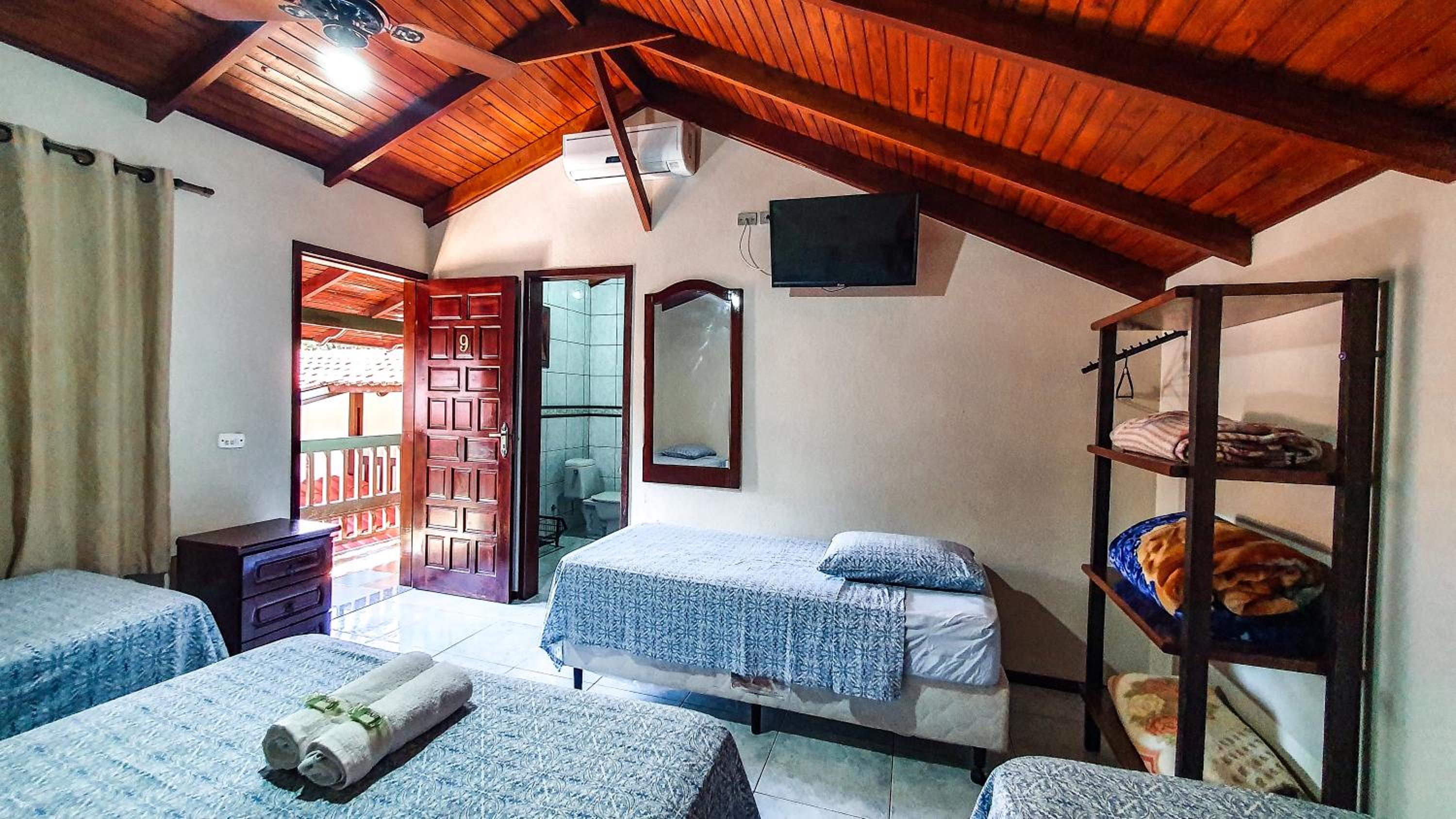 Superior Quadruple Room photo 3