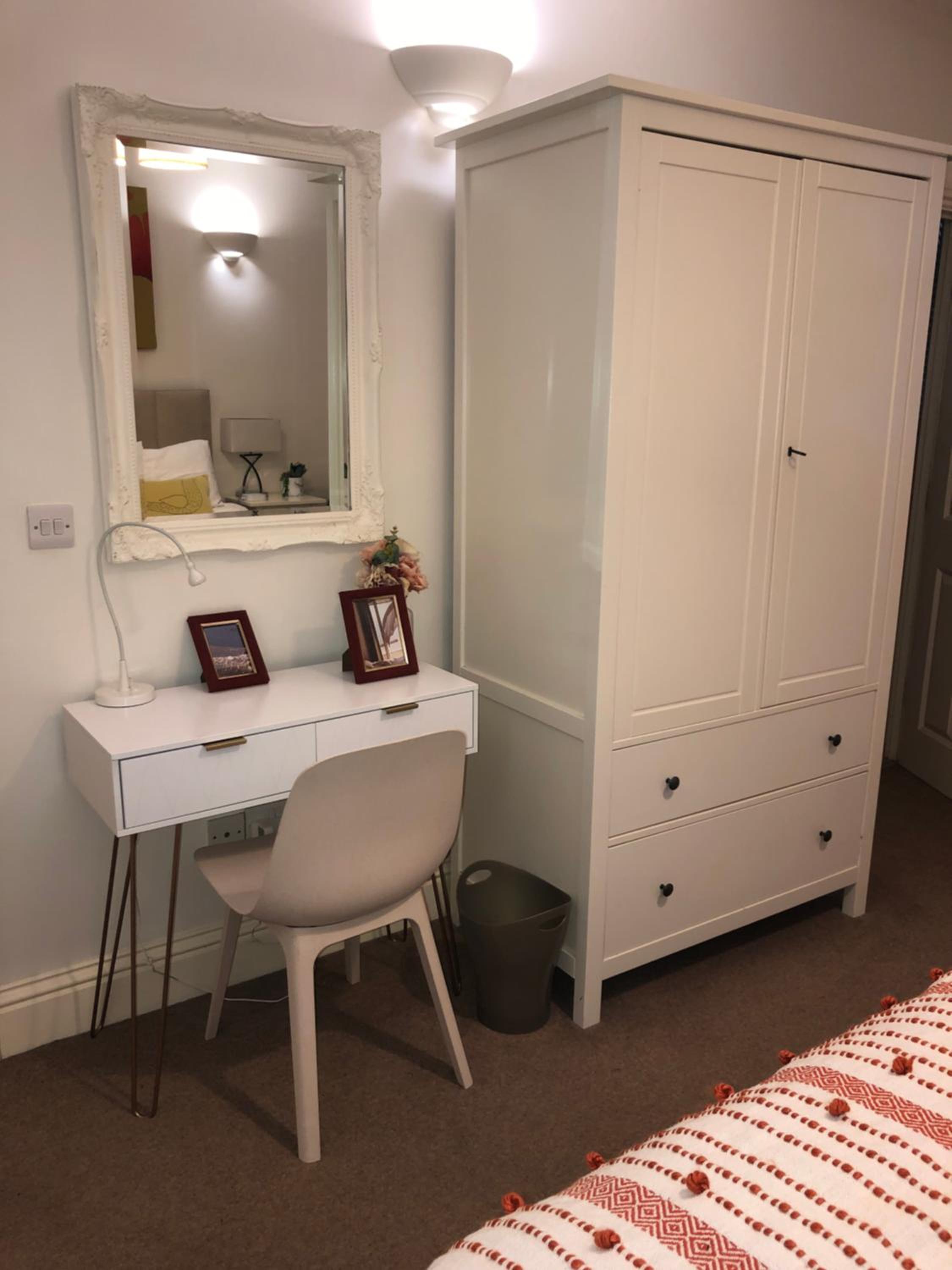 Two-Bedroom Apartment - Photo 11