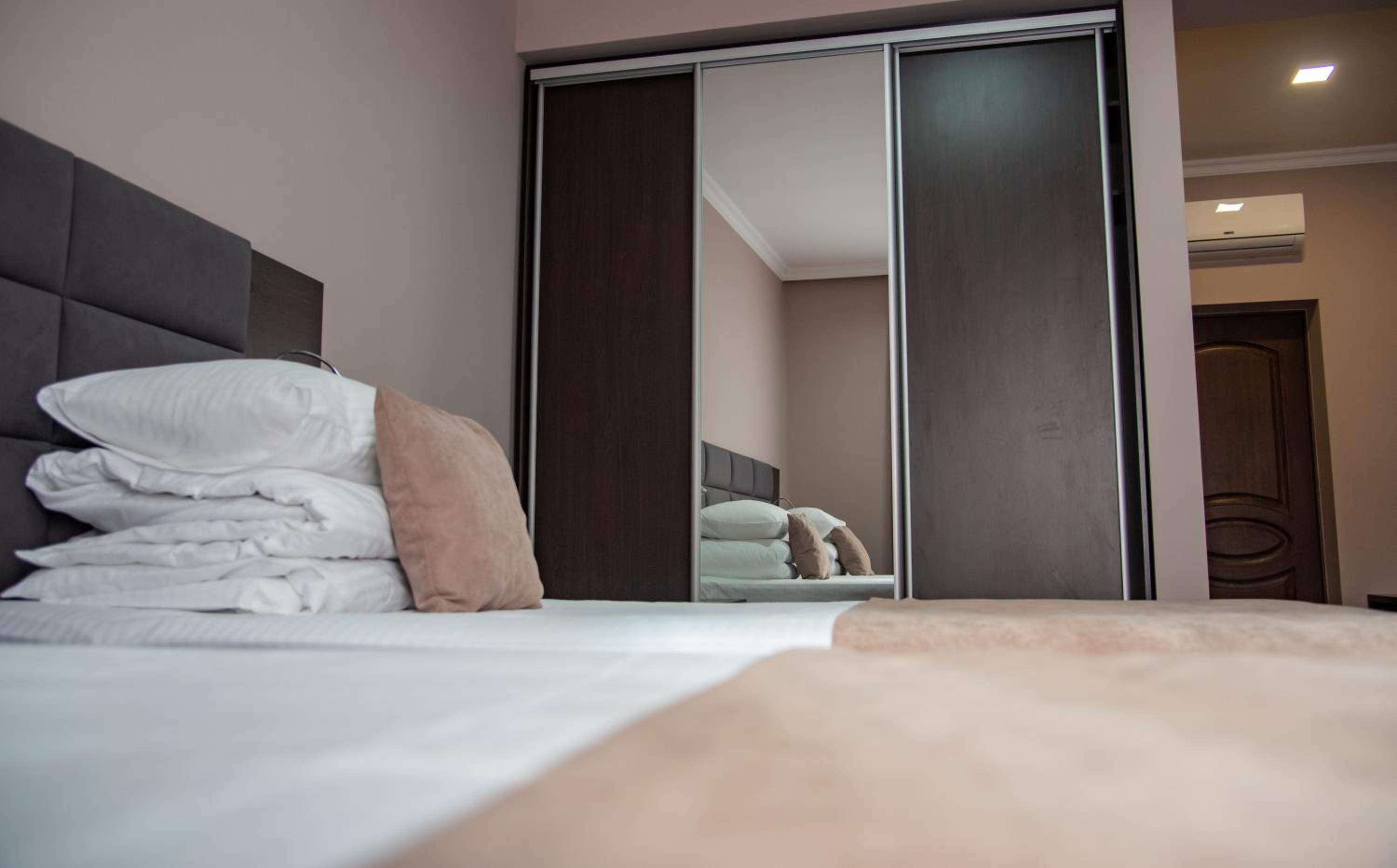 Large Twin Room photo 3