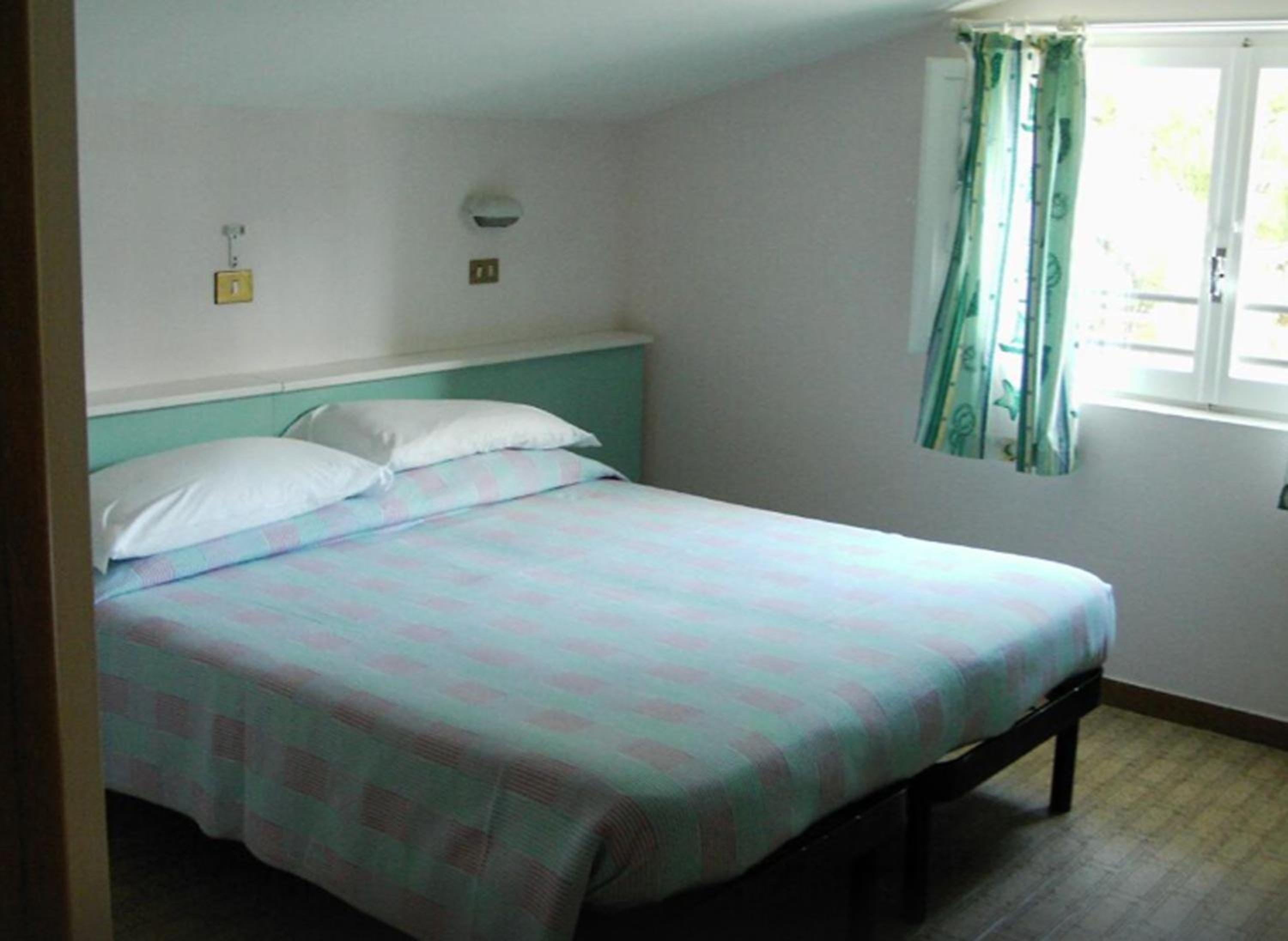 Double or Twin Room photo 2