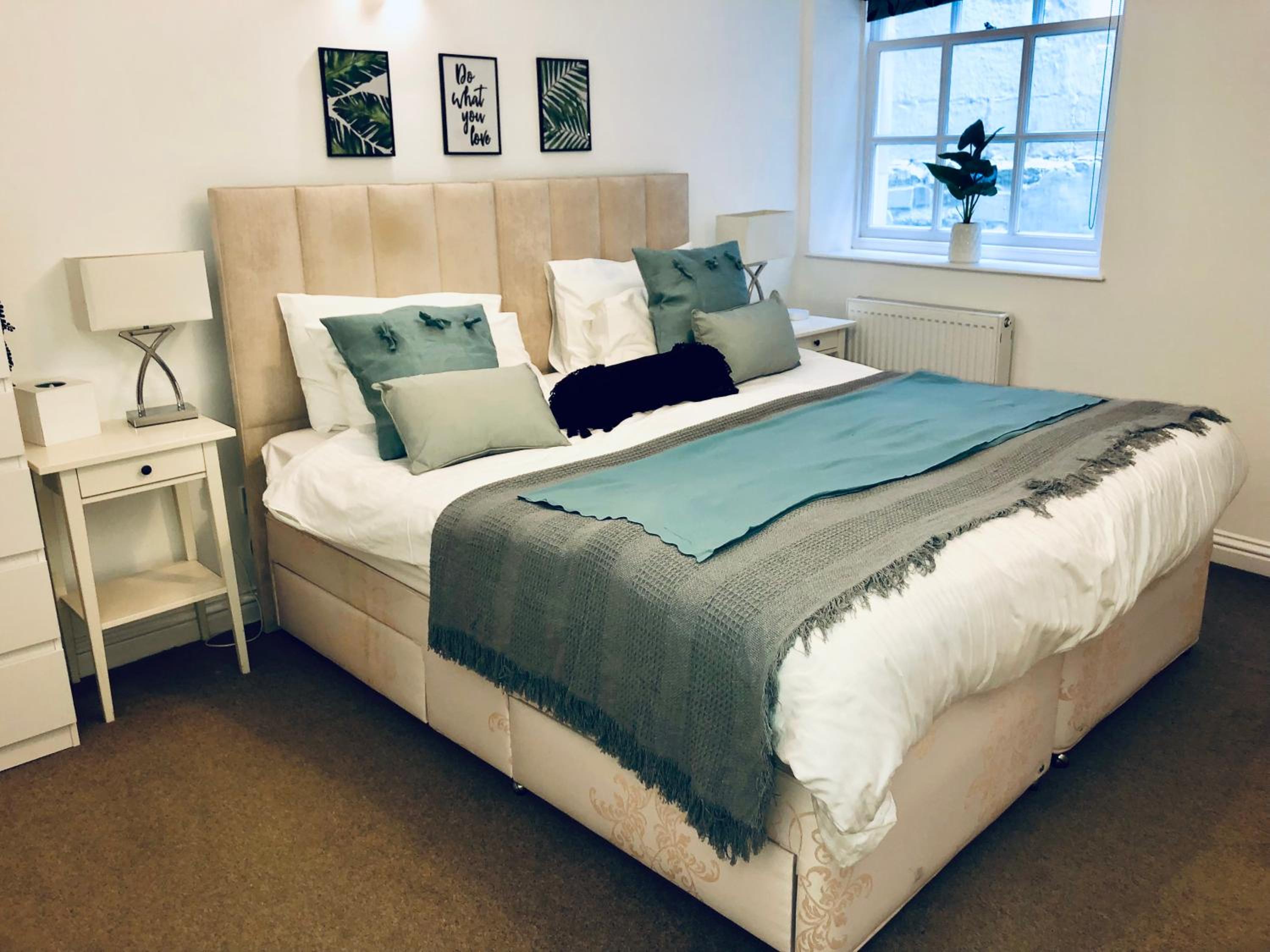 Two-Bedroom Apartment - Photo 15