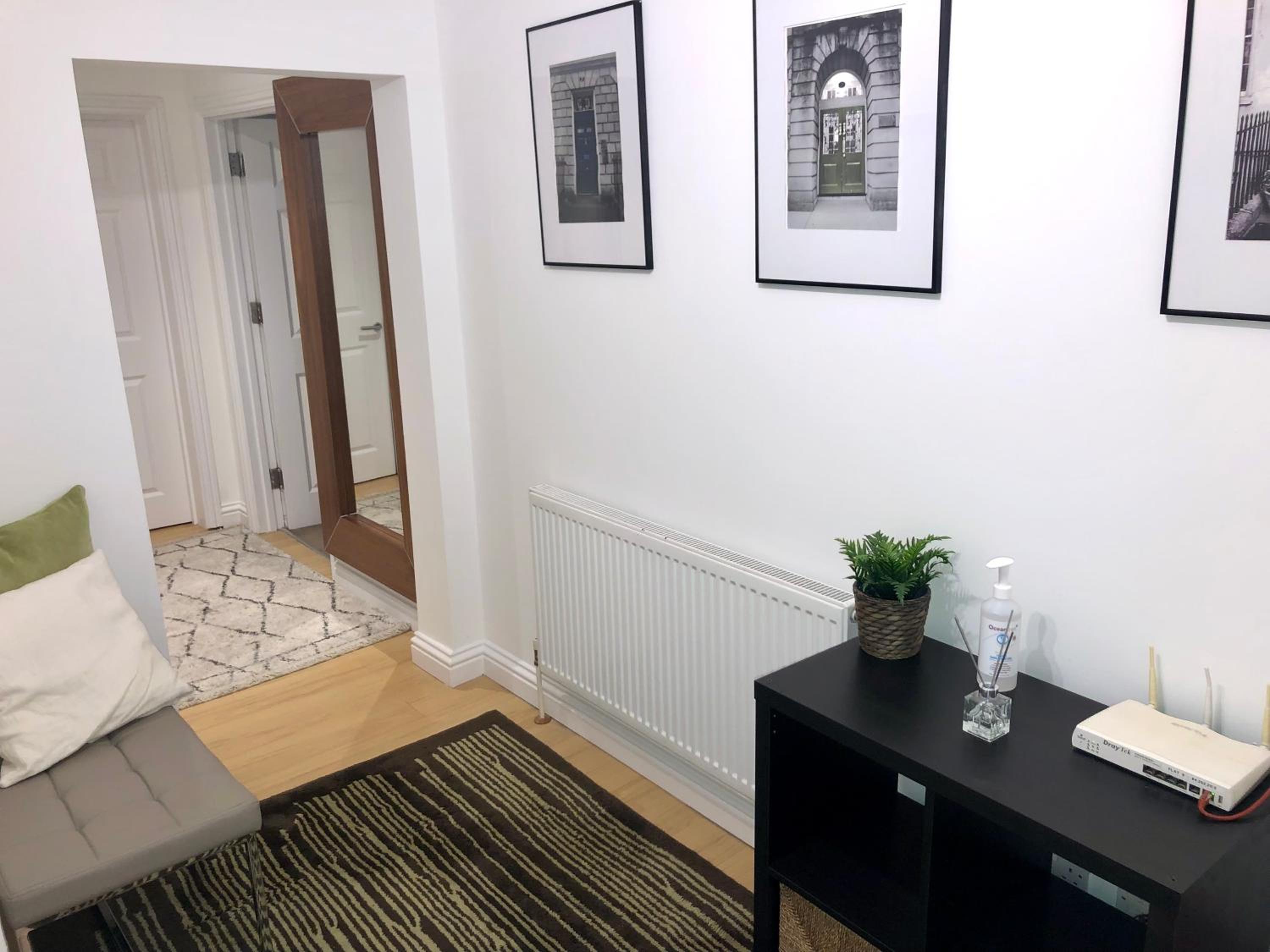 Two-Bedroom Apartment - Photo 19